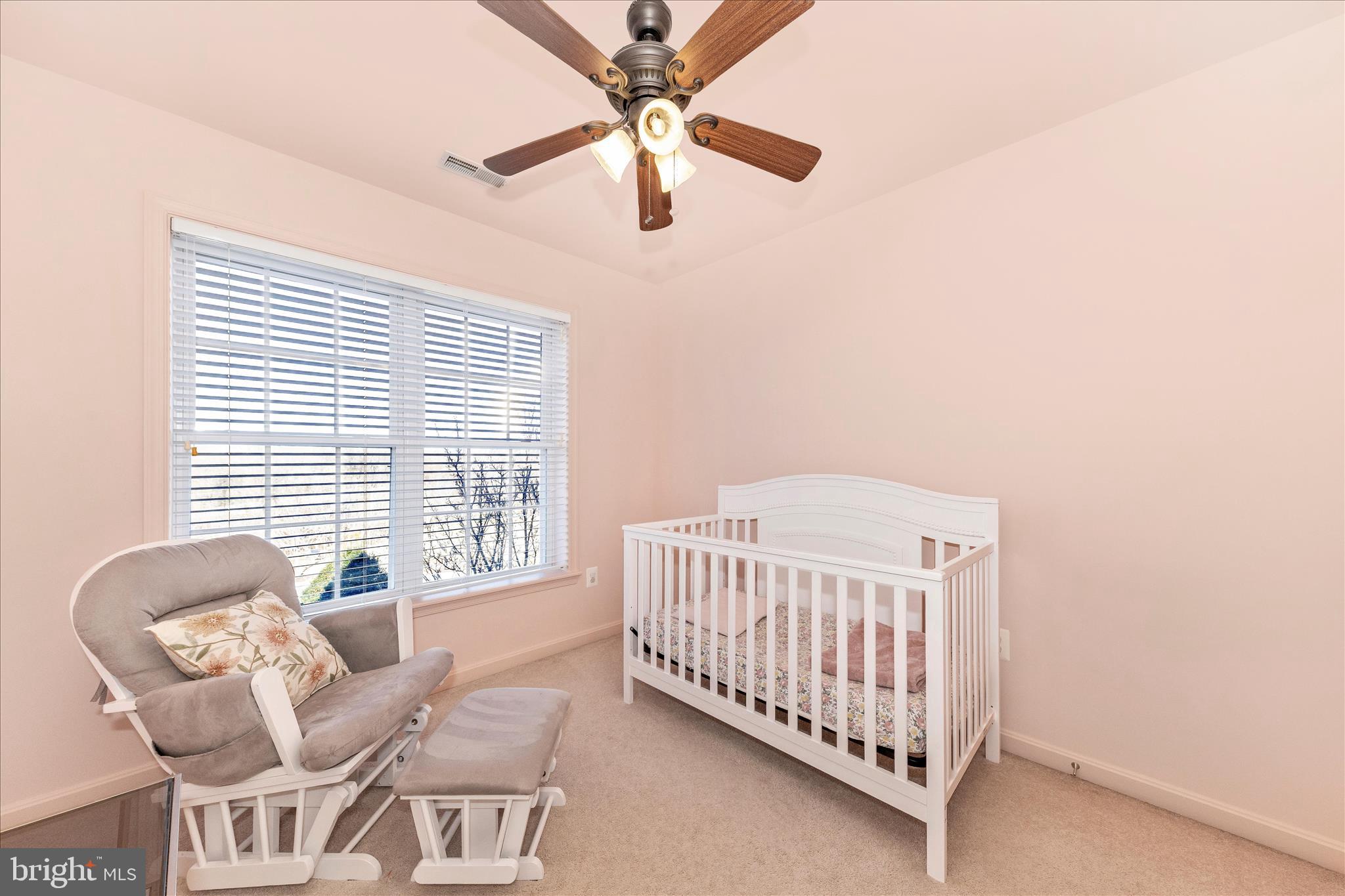 WHISPERING CREEK - Residential