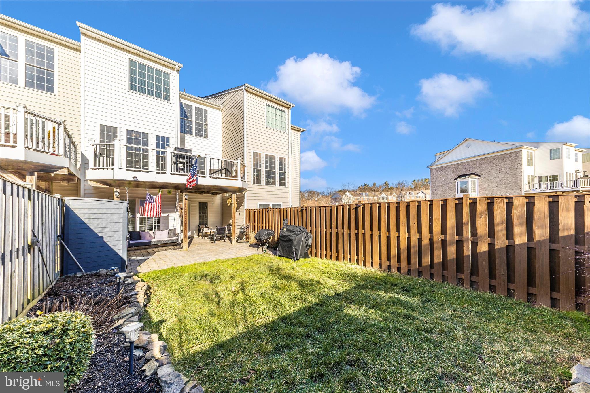 WHISPERING CREEK - Residential