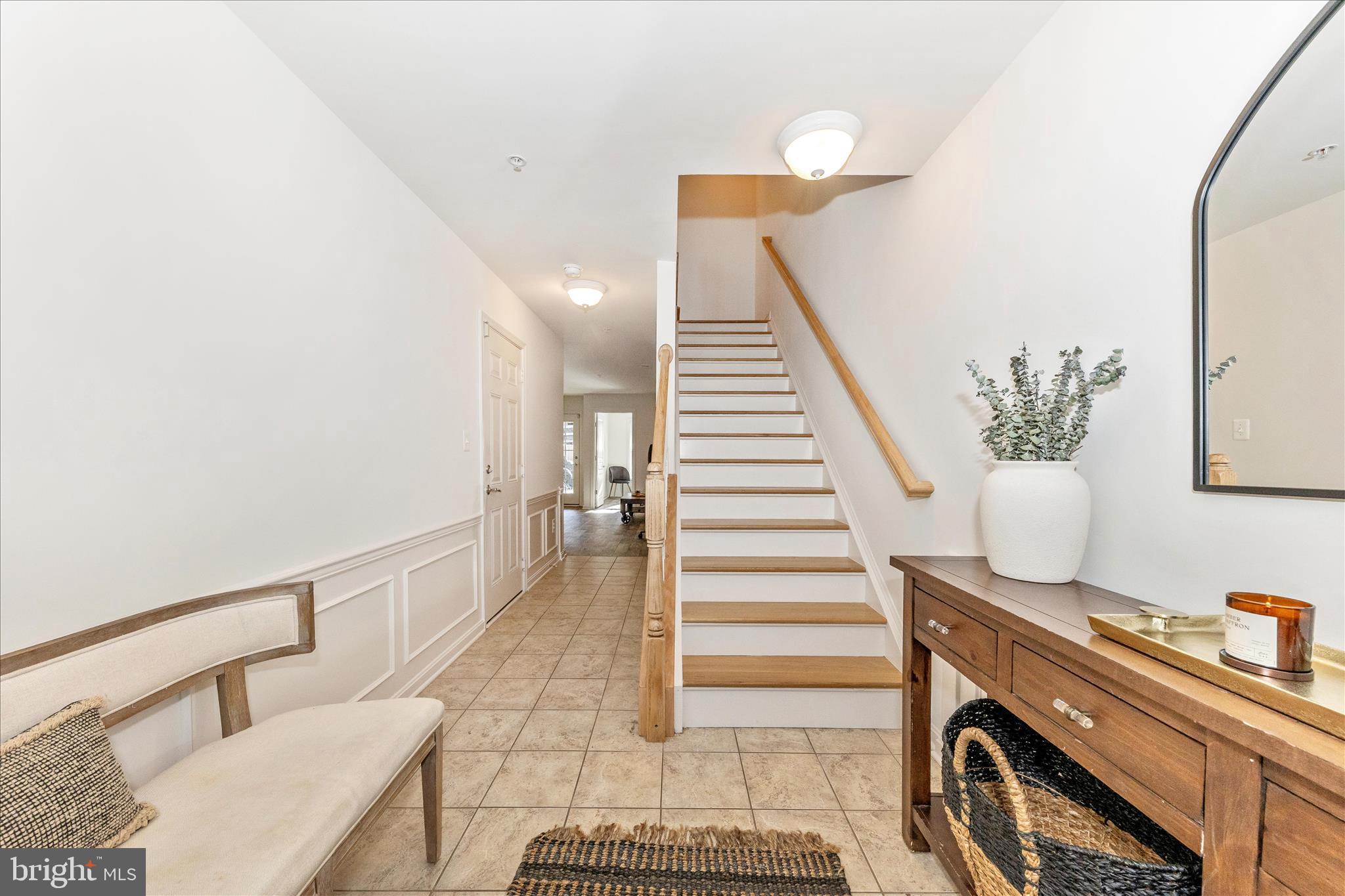 WHISPERING CREEK - Residential