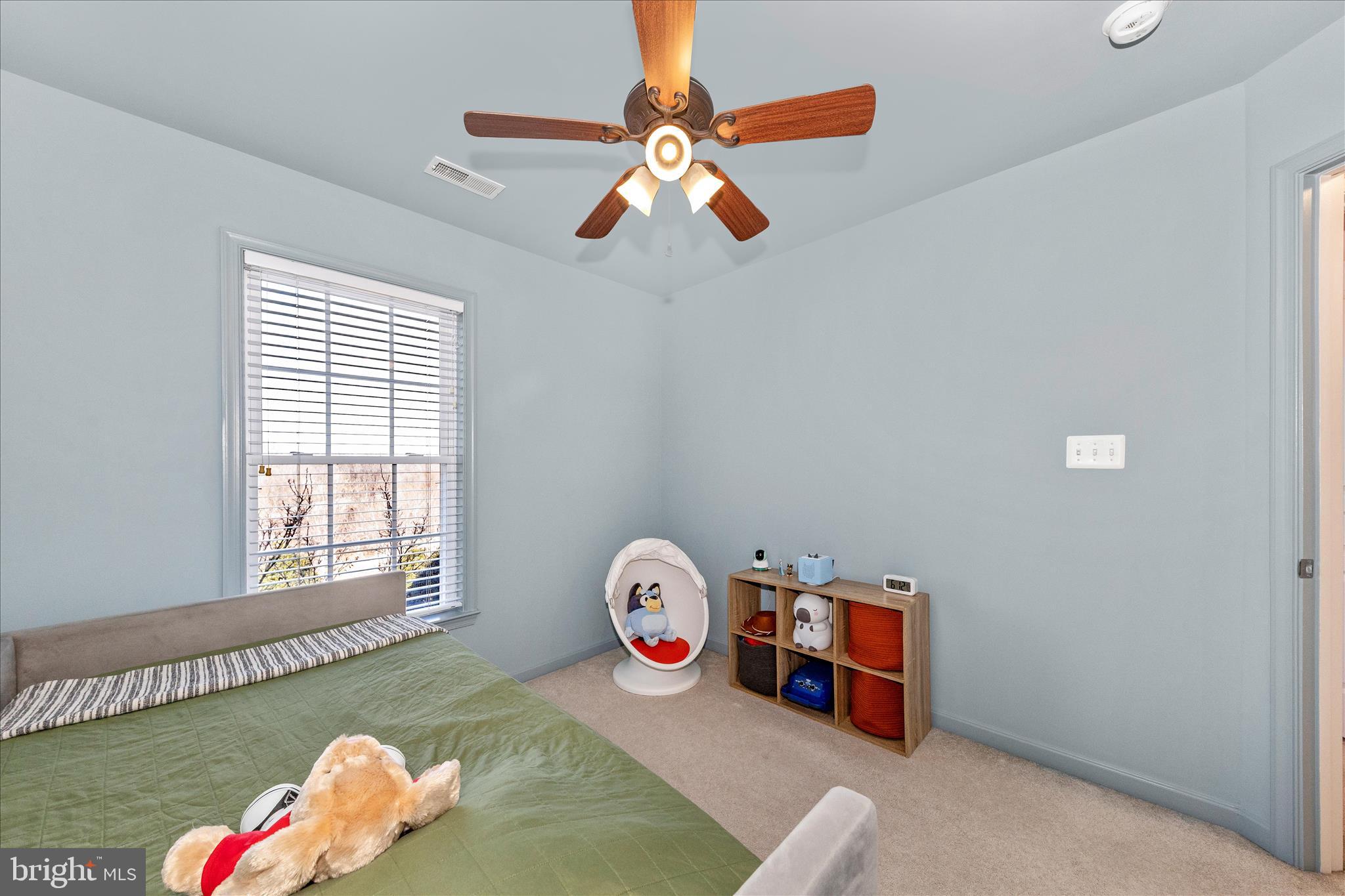 WHISPERING CREEK - Residential