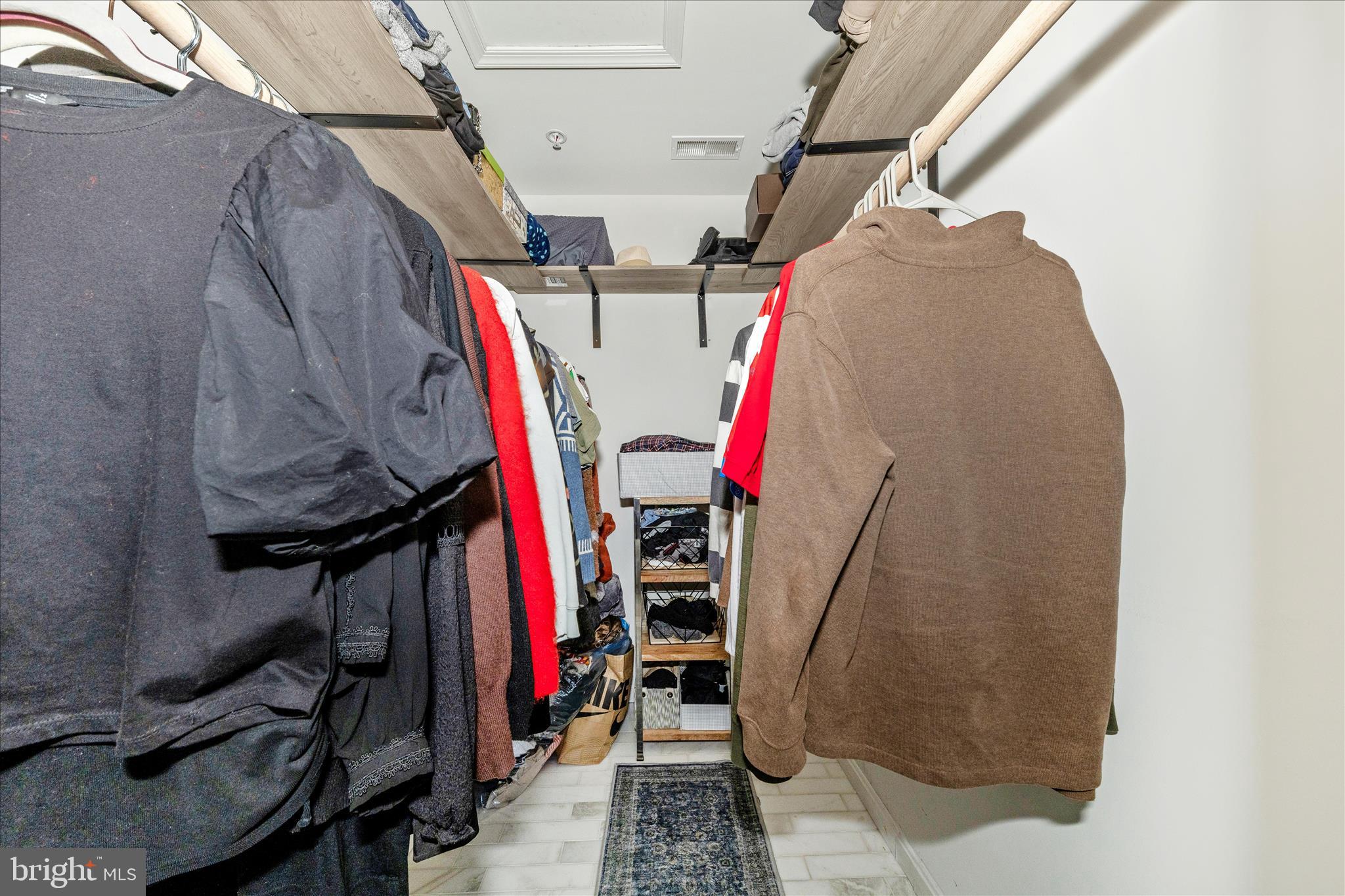 WHISPERING CREEK - Residential