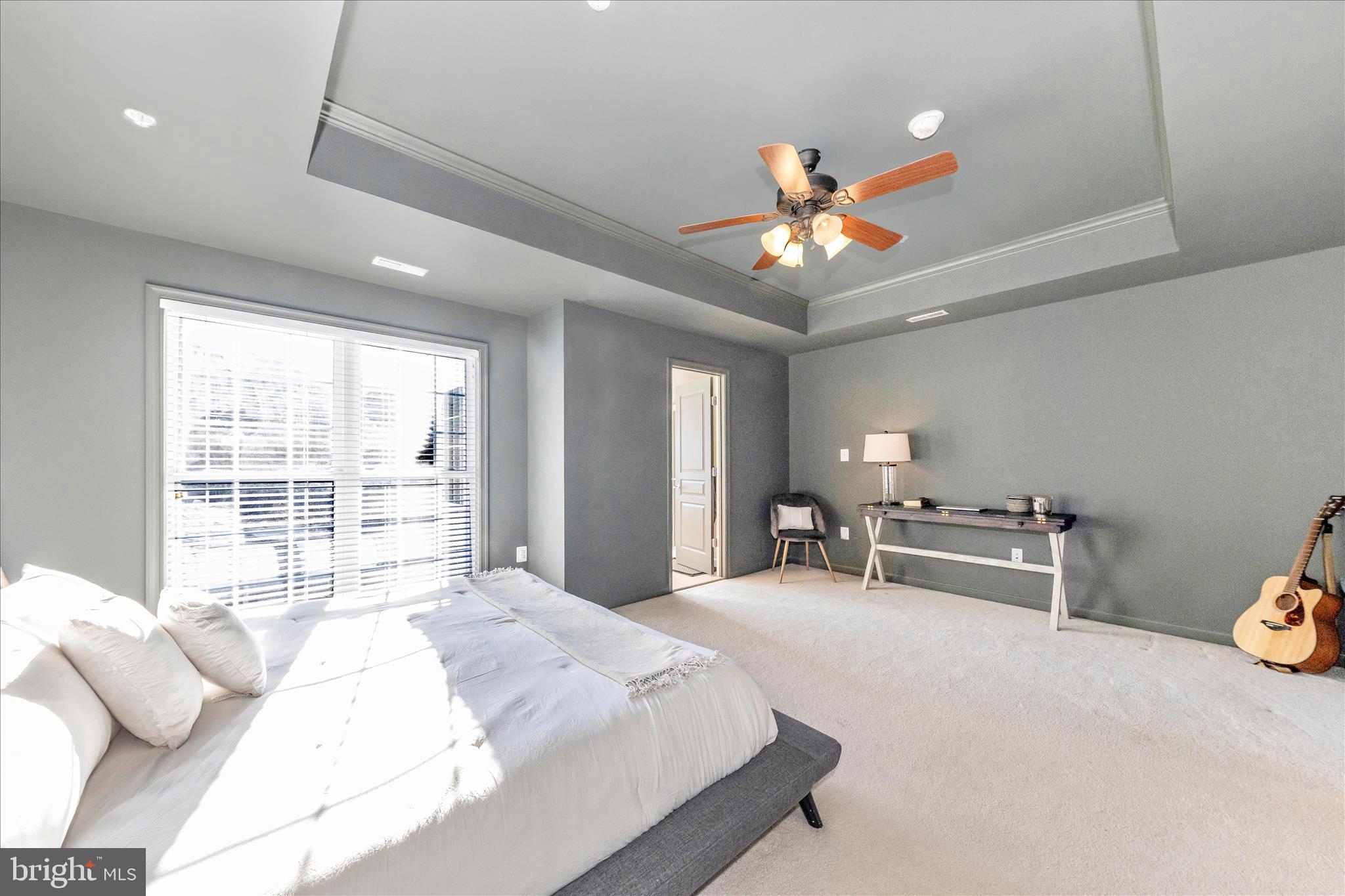 WHISPERING CREEK - Residential