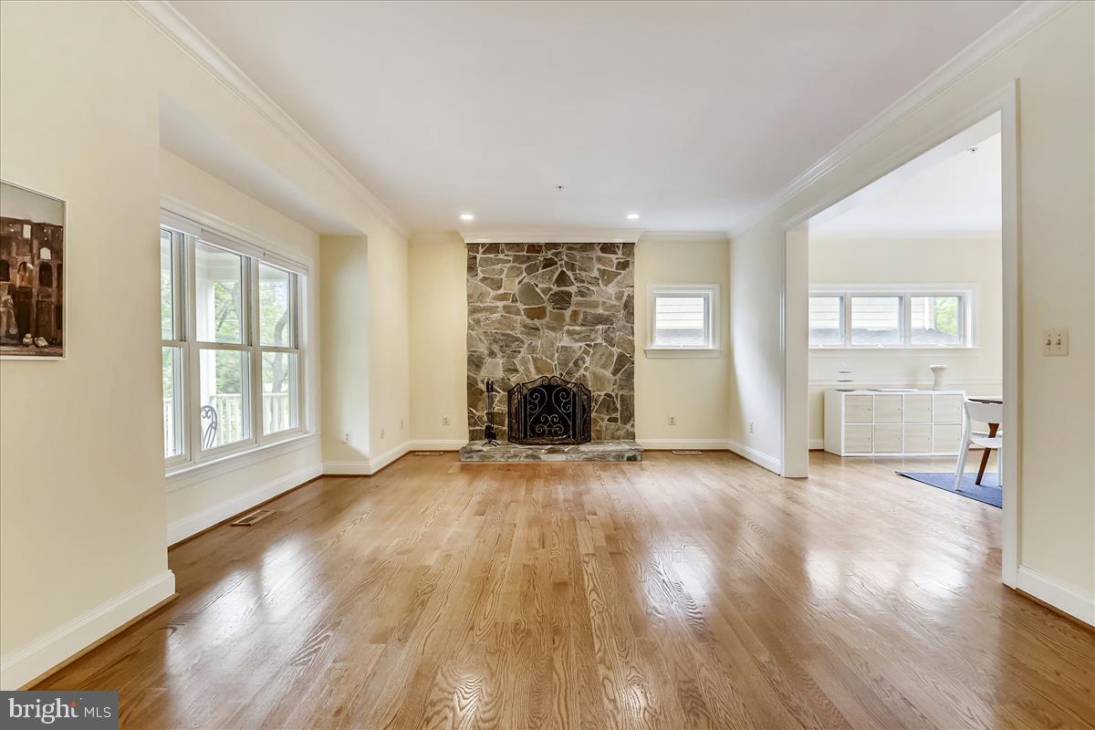 GEORGETOWN VILLAGE - Residential Lease