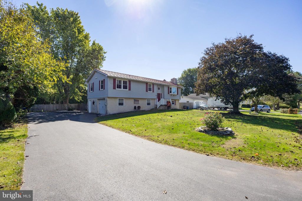 Photo of 6 Parker Drive, Christiana, PA 17509 (MLS # PALA2055416)