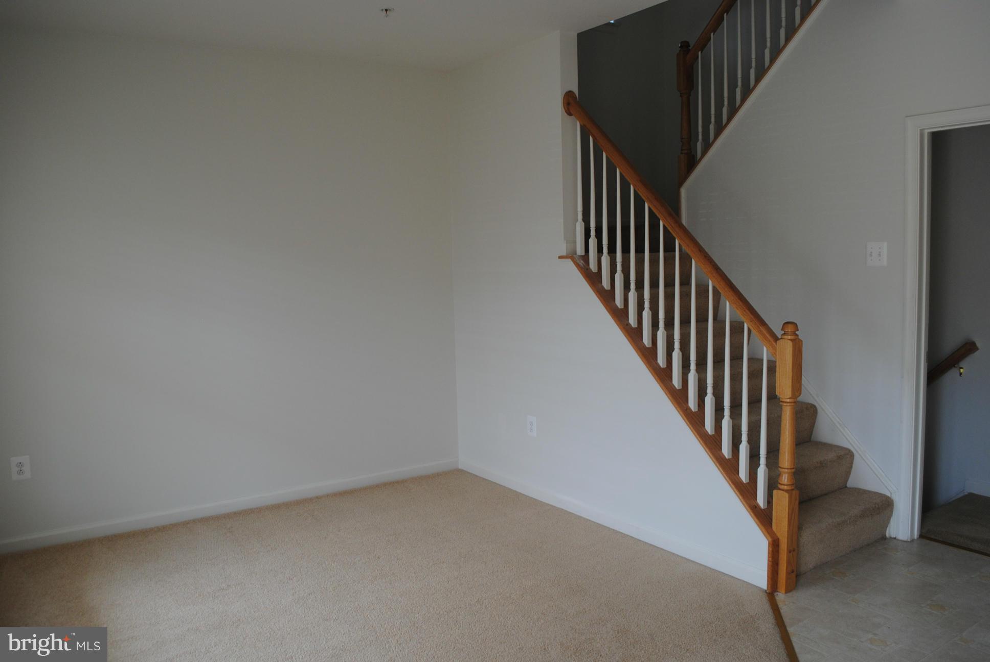 WESTBURY PUB - Residential