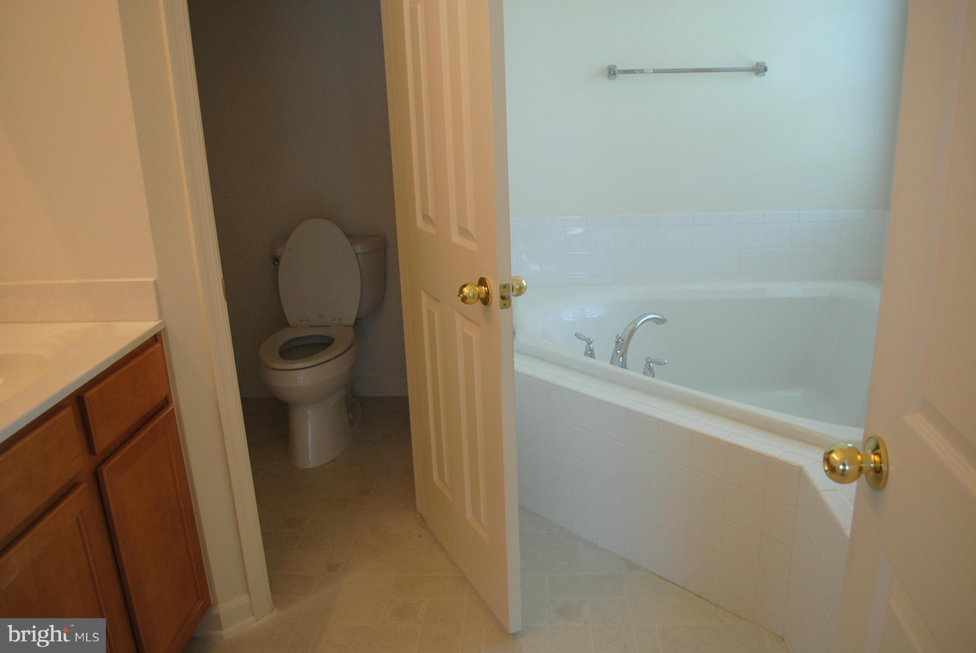 WESTBURY PUB - Residential