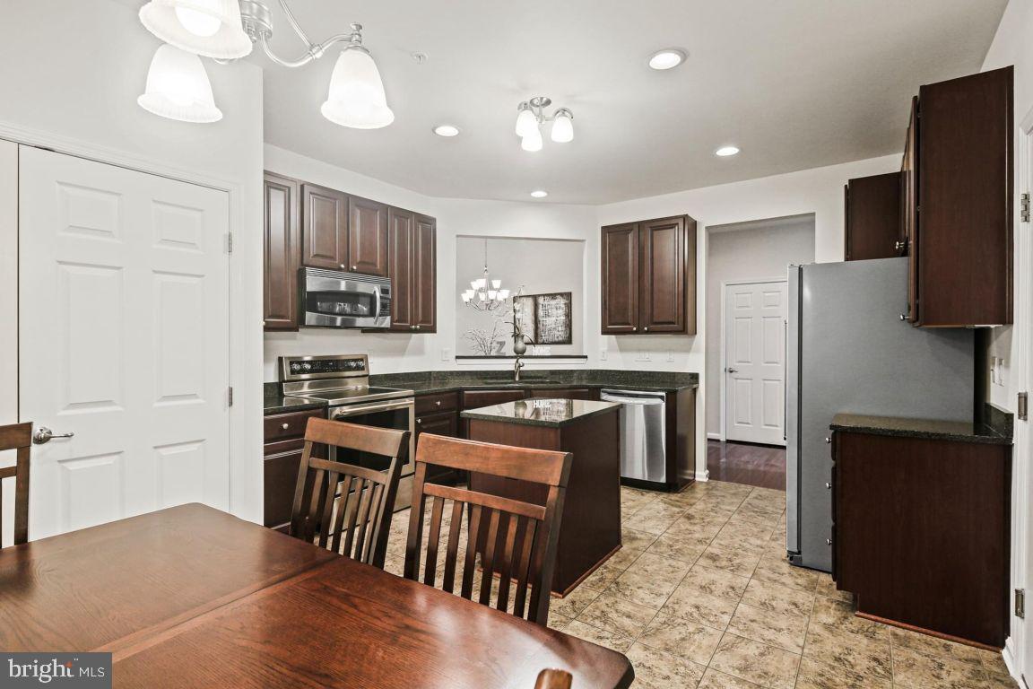 HEARTHSTONE AT ELLICOTT MILLS - Residential