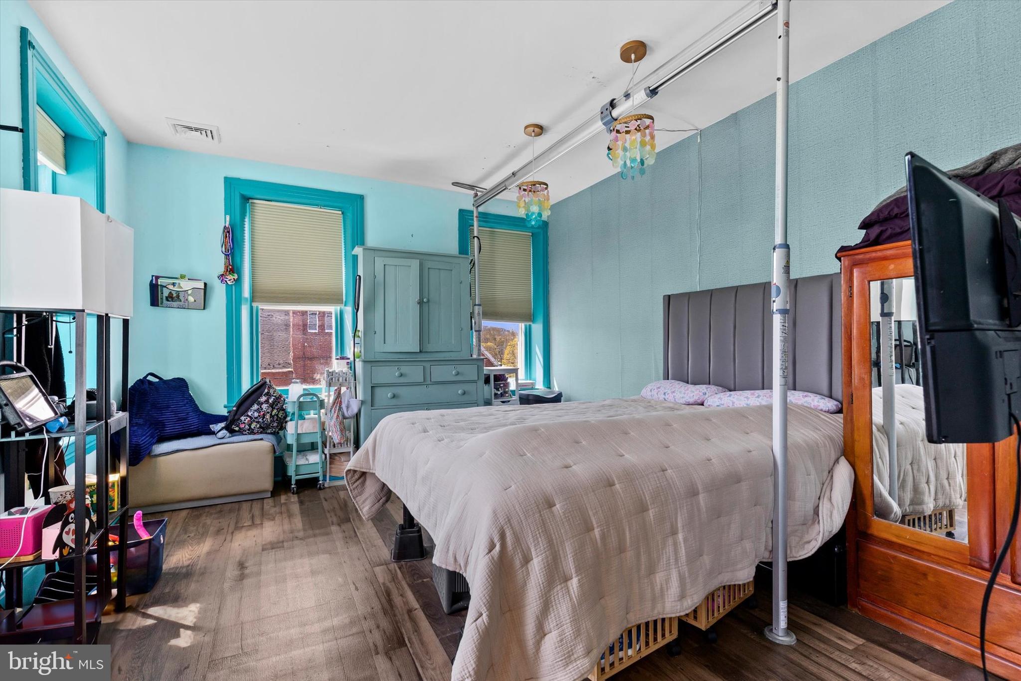 WINDSOR TWP - Residential