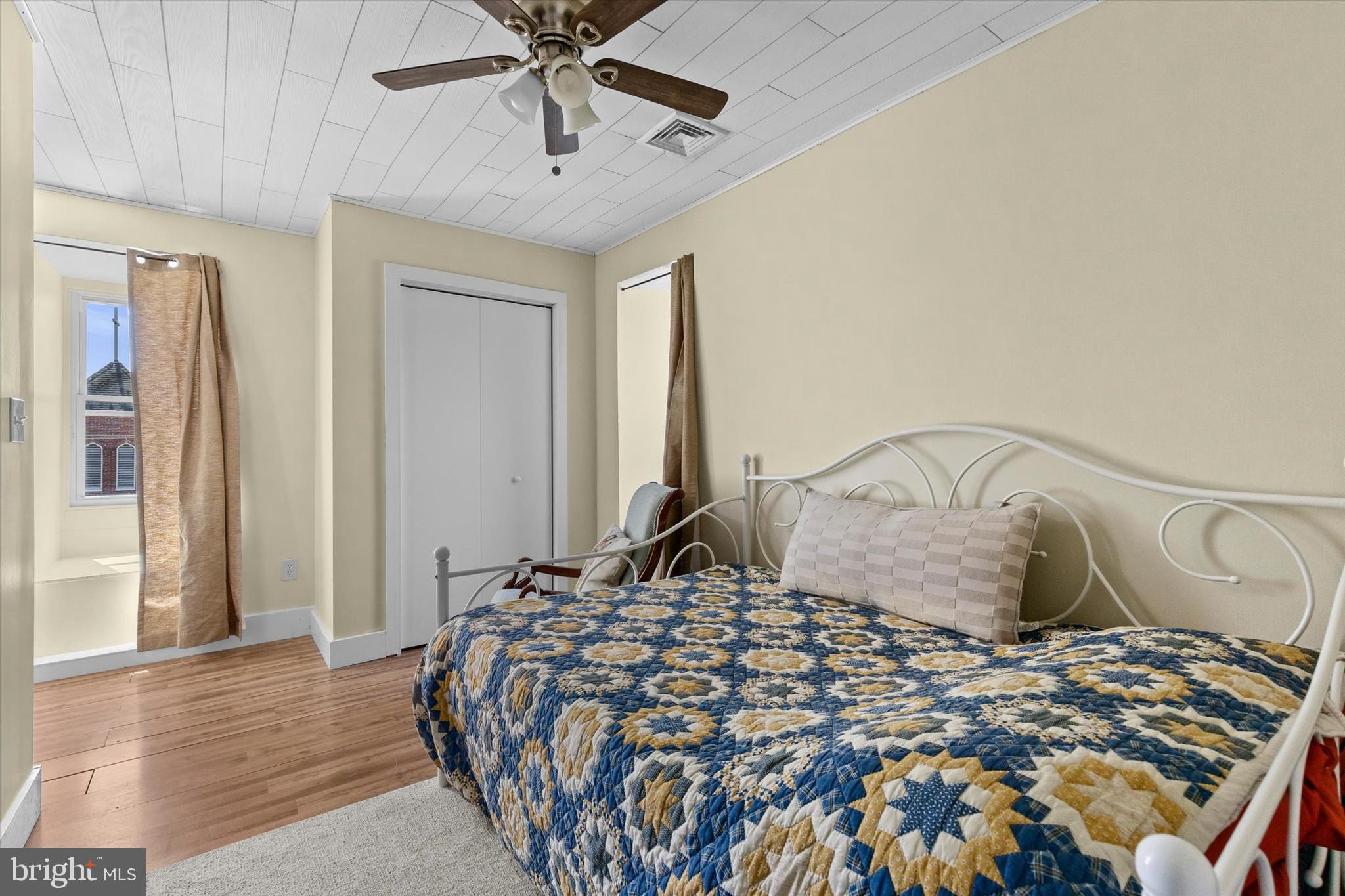 WINDSOR TWP - Residential