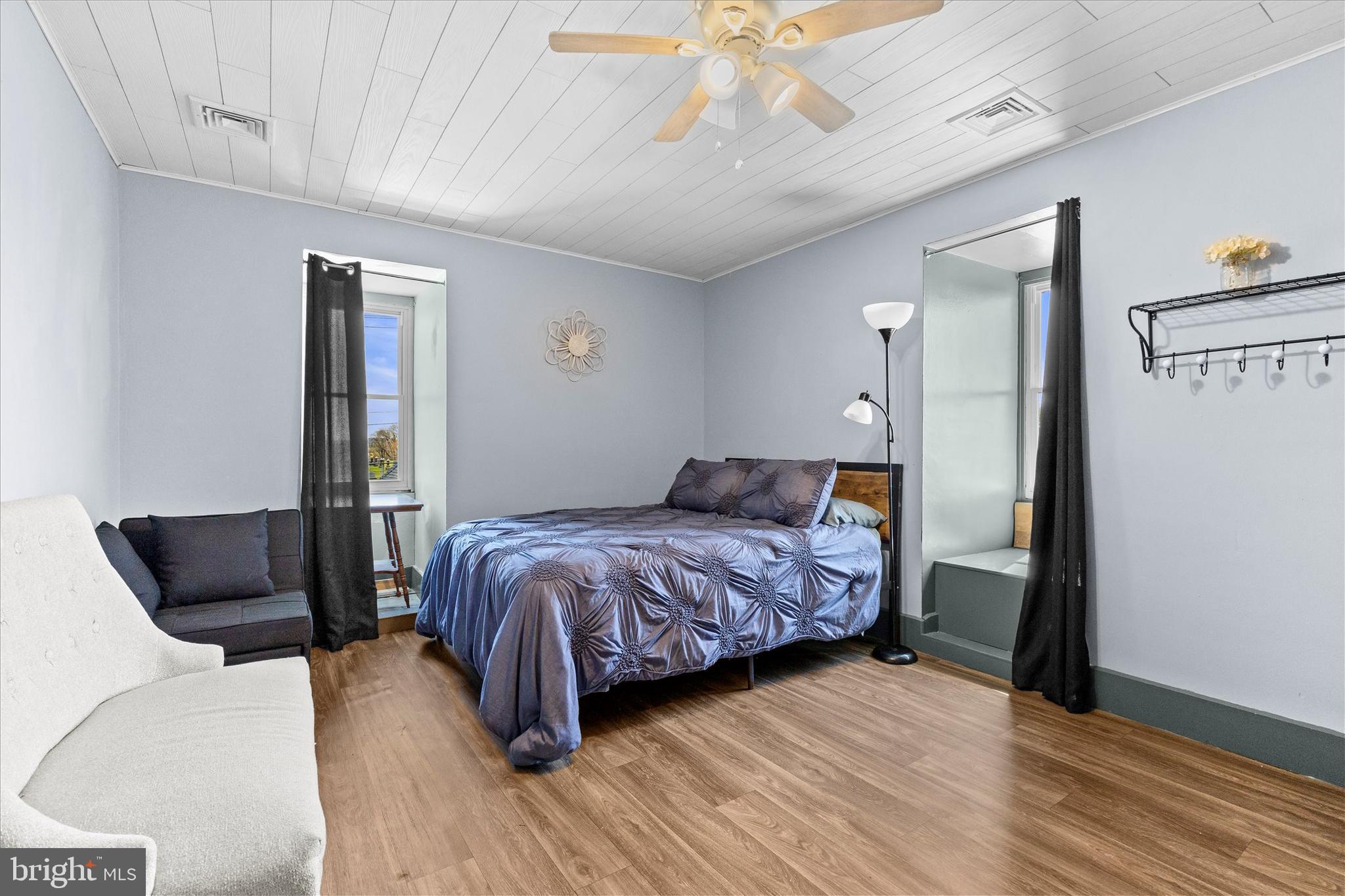 WINDSOR TWP - Residential