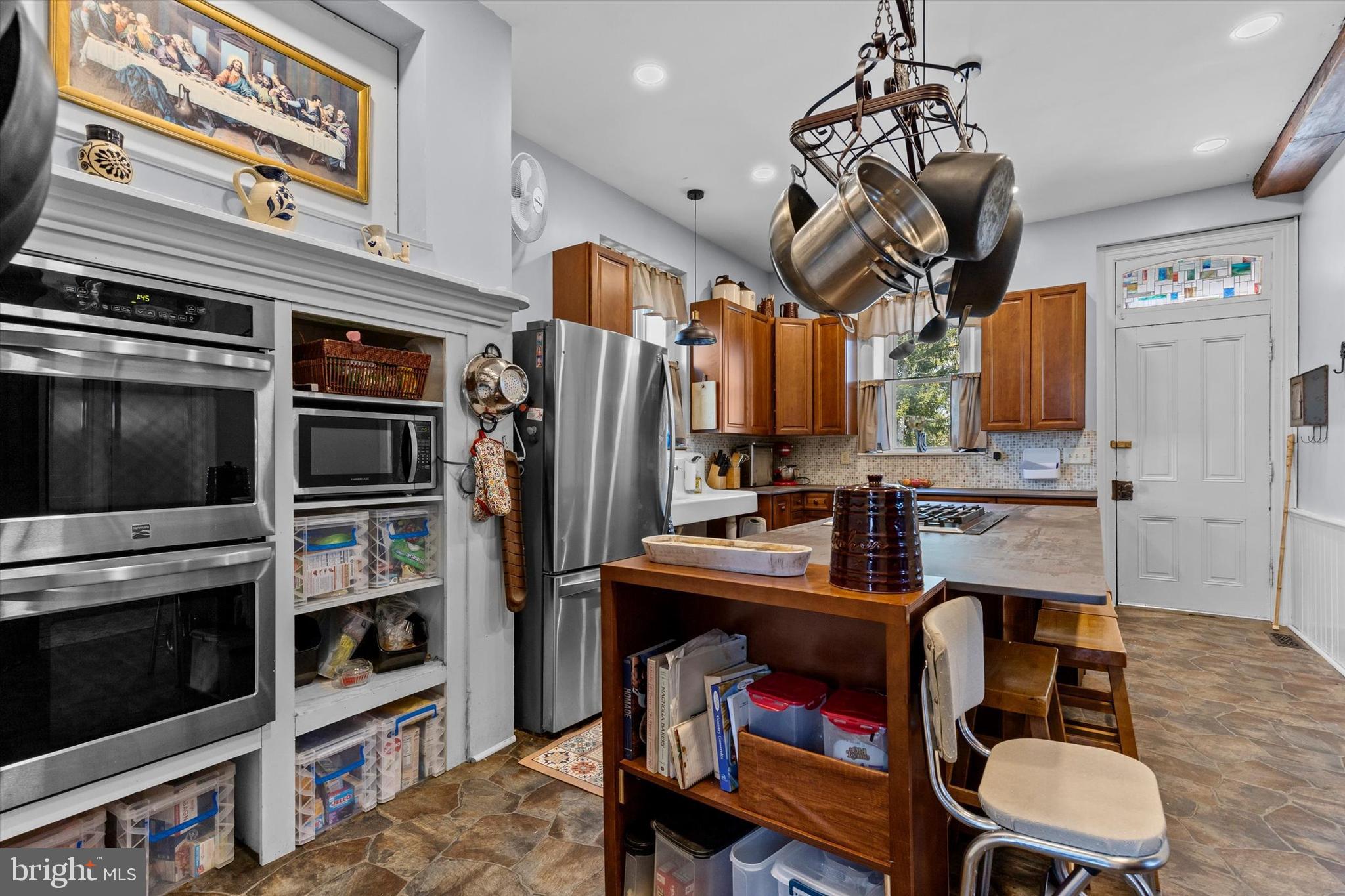 WINDSOR TWP - Residential