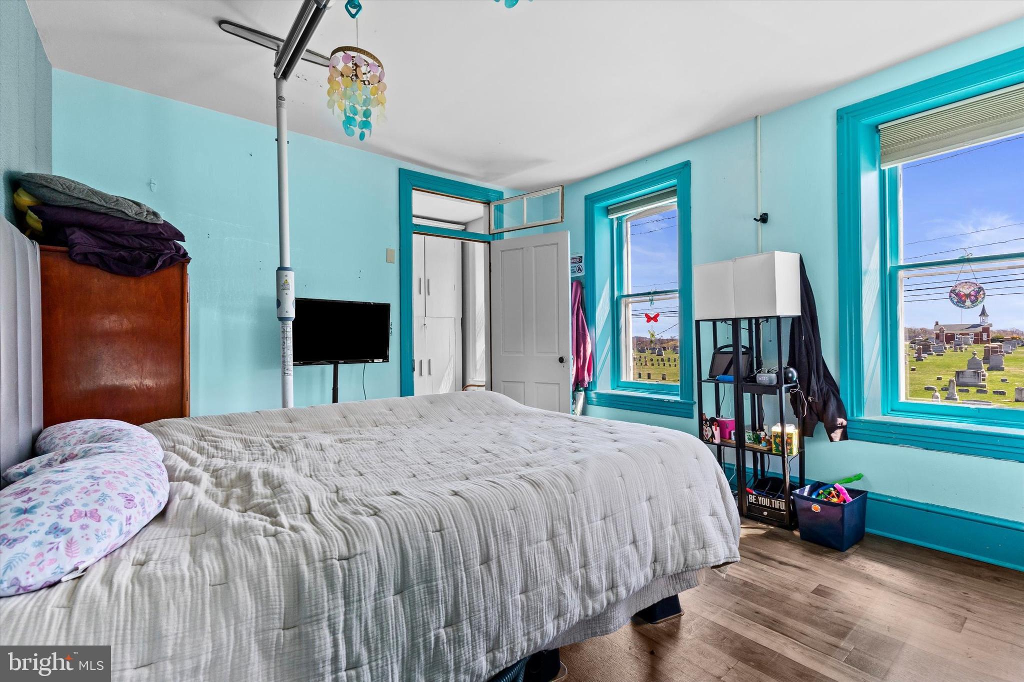 WINDSOR TWP - Residential