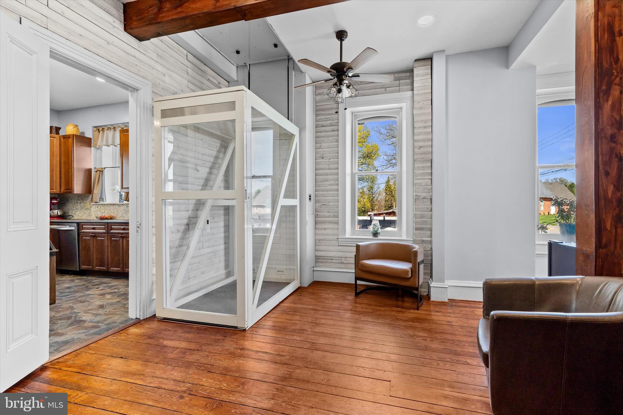 WINDSOR TWP - Residential