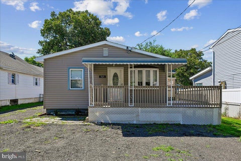 Homes For Rent - 765 202nd Street<br/> PASADENA, MD 21122