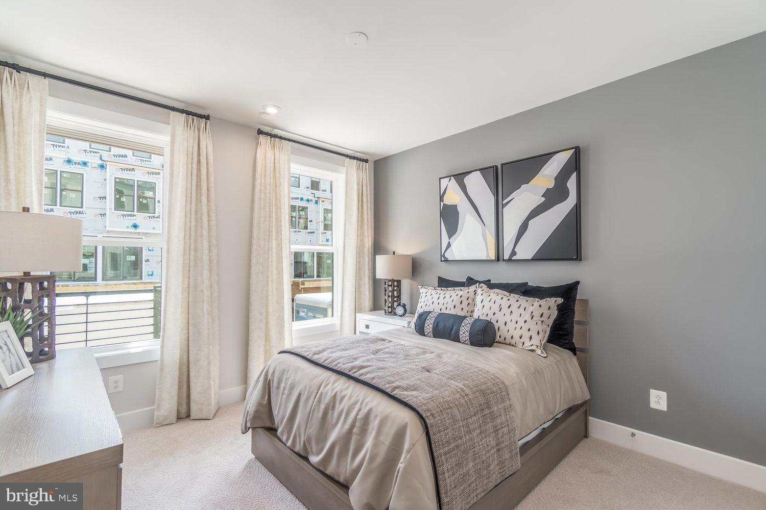 TALL OAKS - Residential Lease