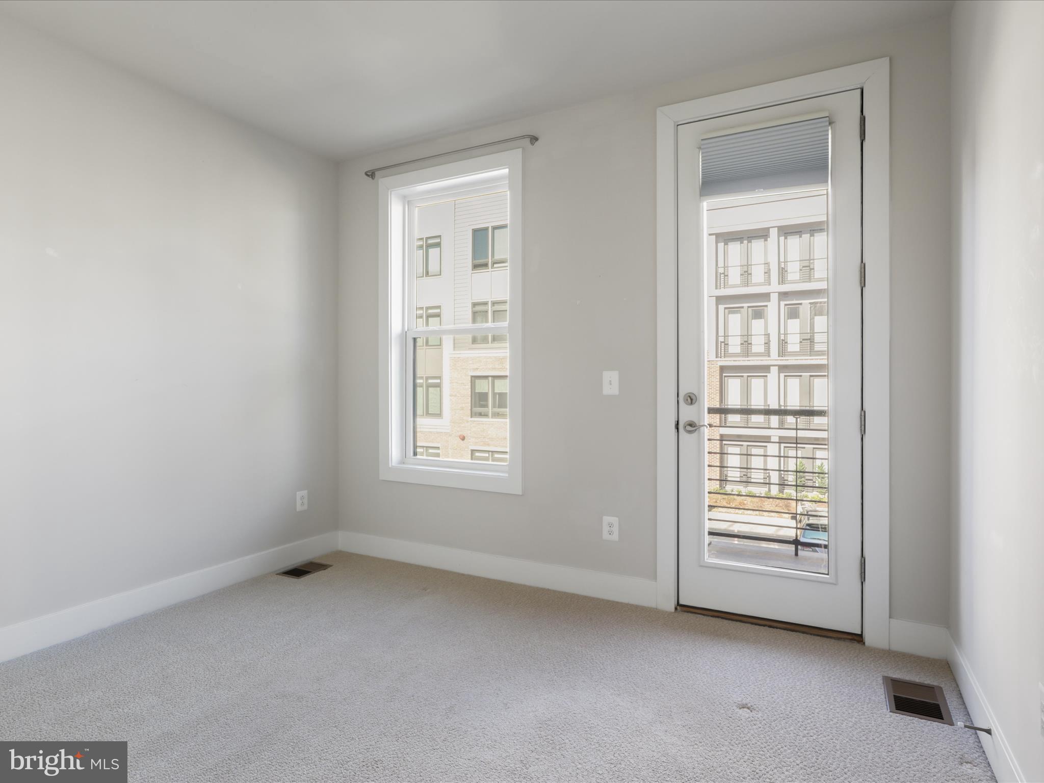 TALL OAKS - Residential Lease