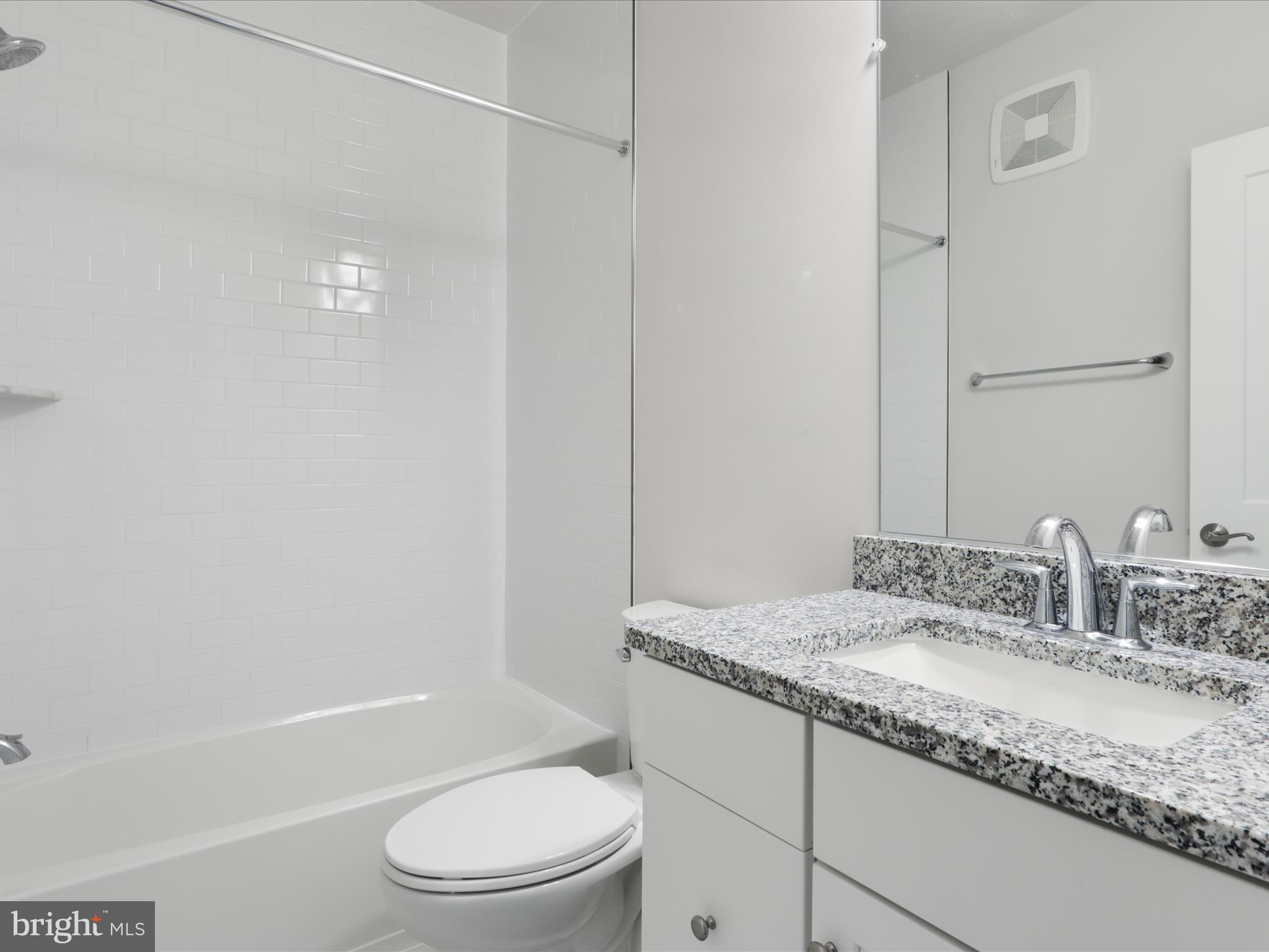 TALL OAKS - Residential Lease