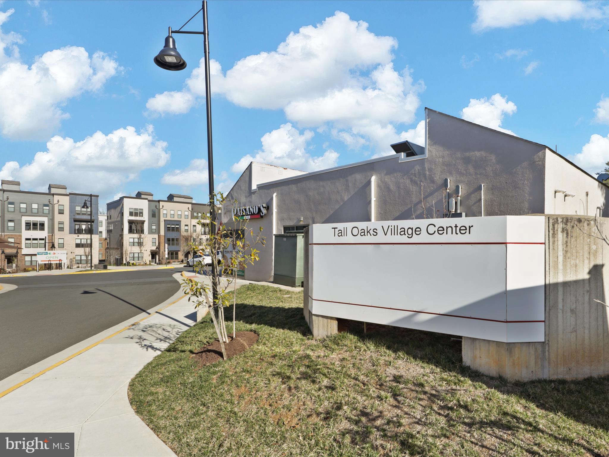 TALL OAKS - Residential Lease