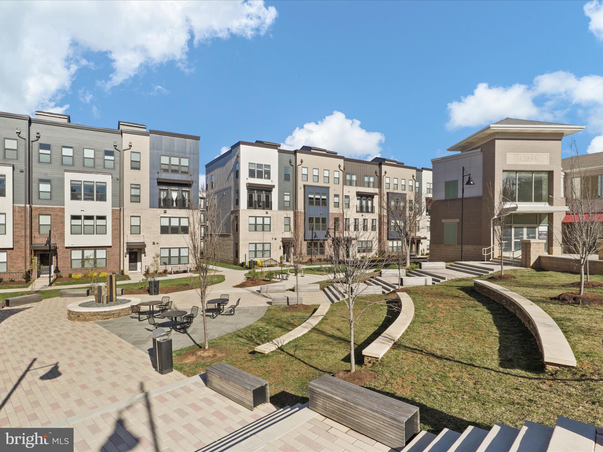 TALL OAKS - Residential Lease