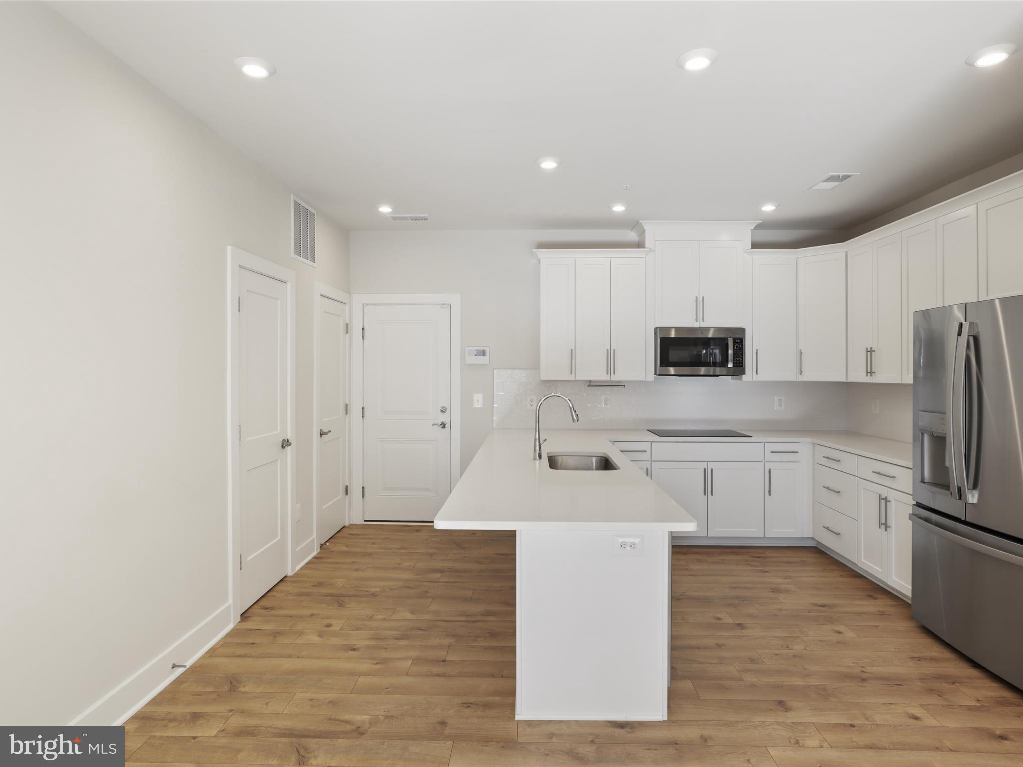 TALL OAKS - Residential Lease