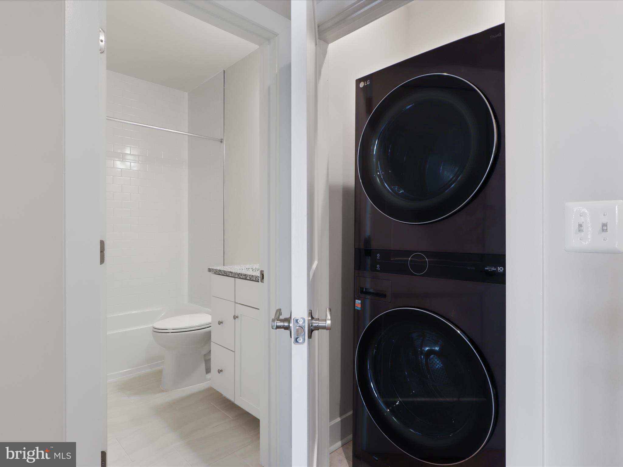 TALL OAKS - Residential Lease