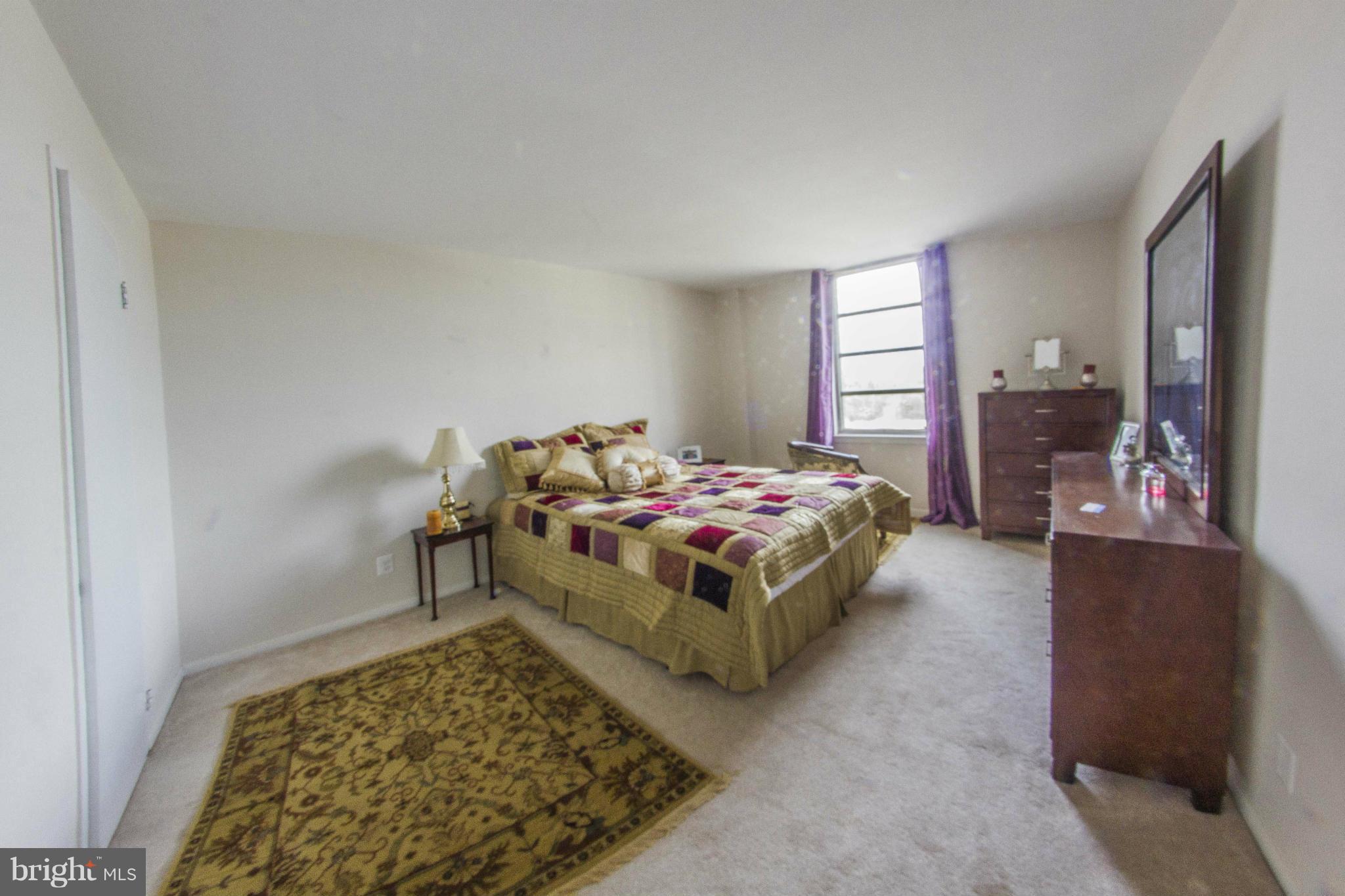 FORTY SIX HUNDRED - Residential