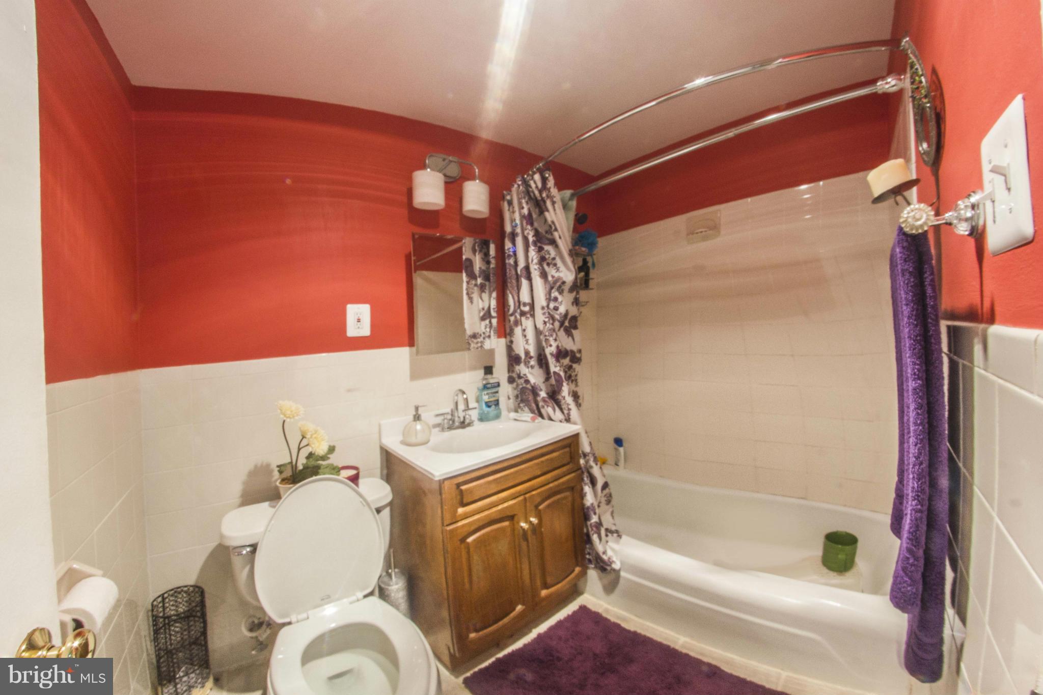 FORTY SIX HUNDRED - Residential