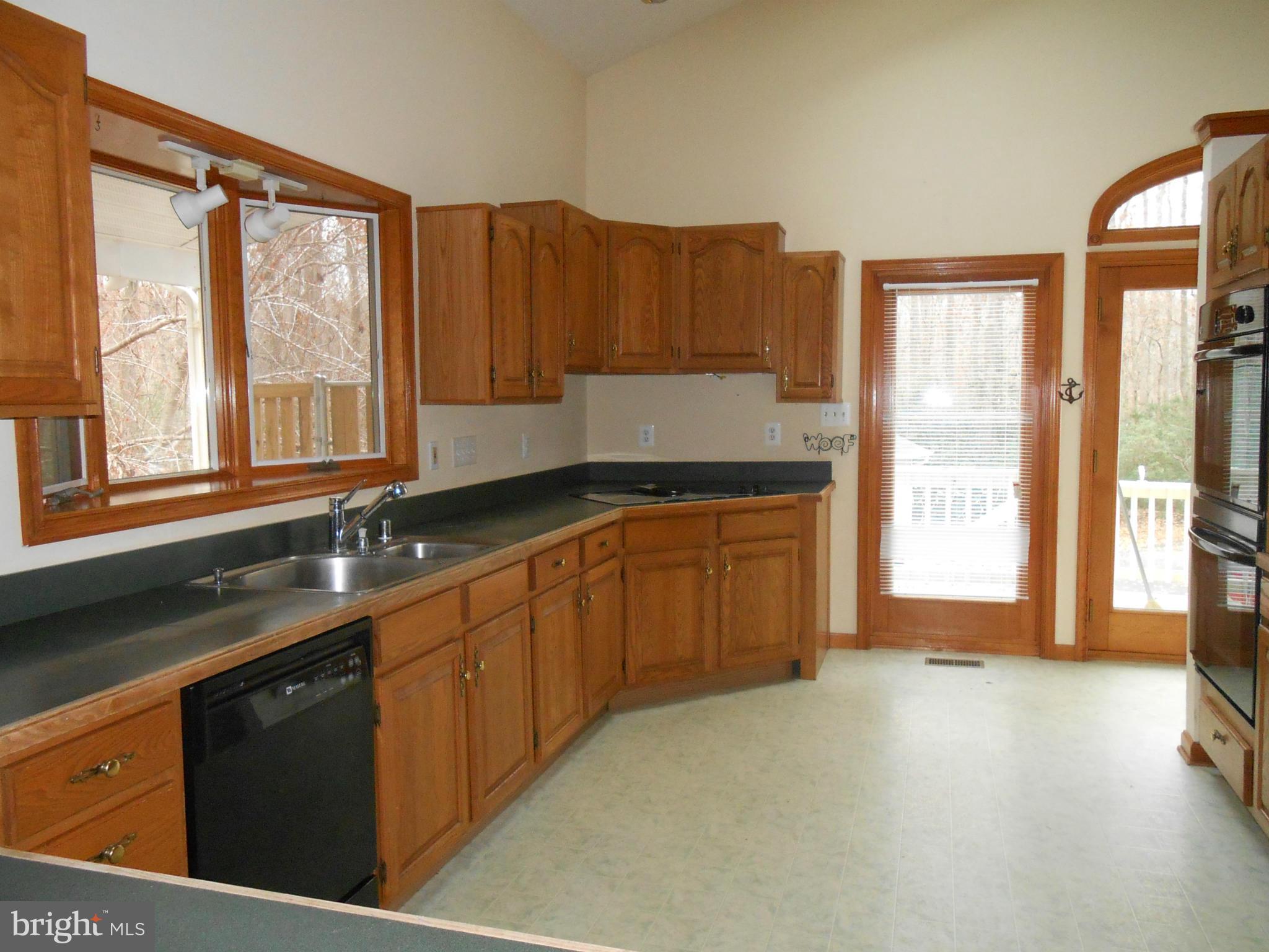 LAND O LAKES - Residential