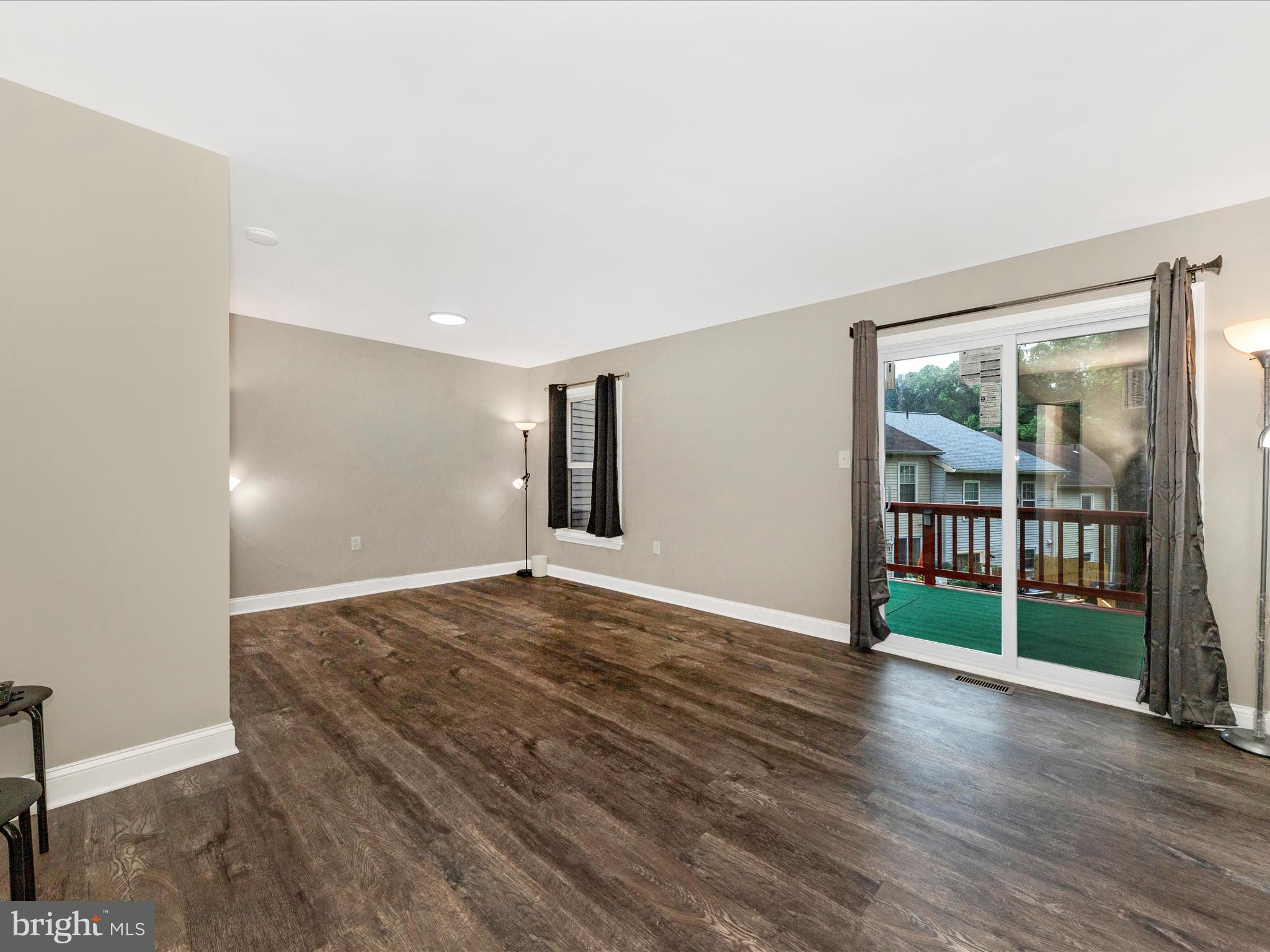 GREENCASTLE MANOR - Residential