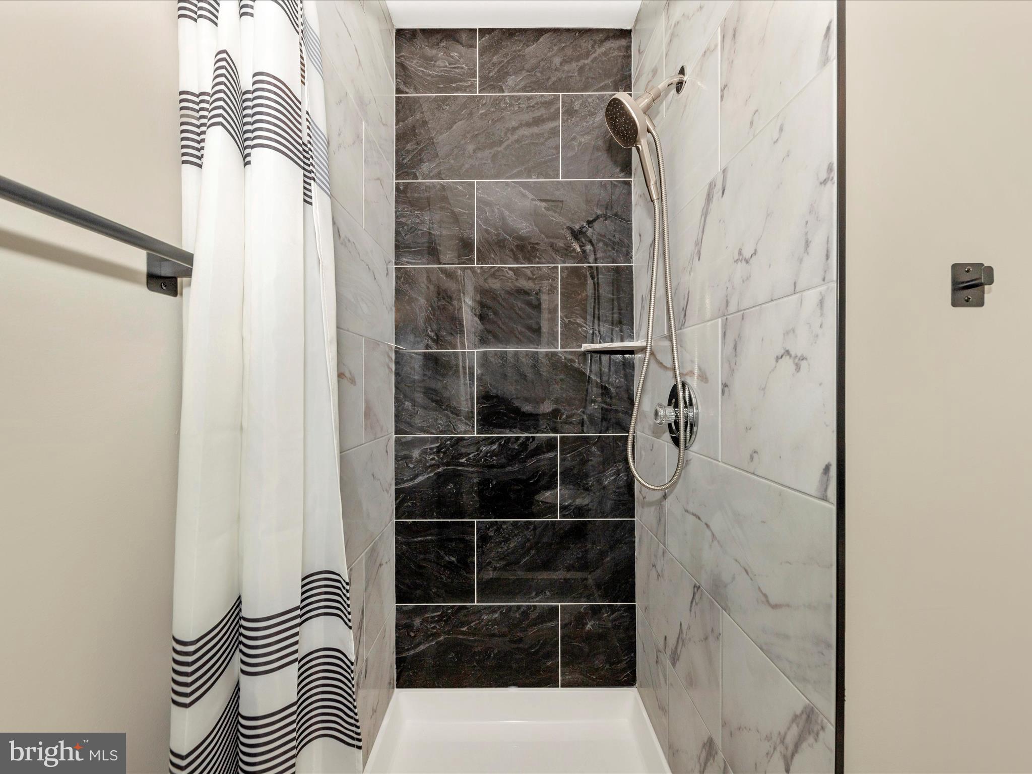 GREENCASTLE MANOR - Residential