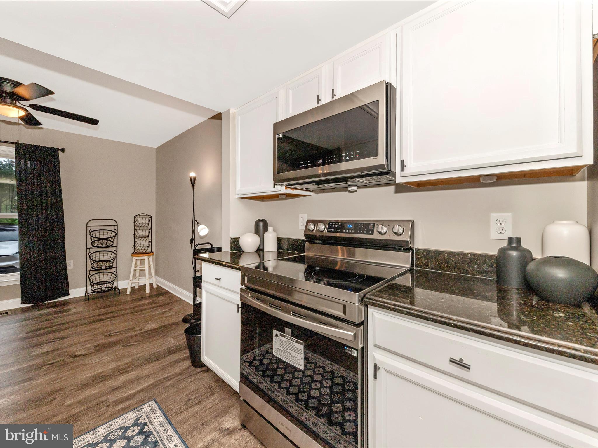 GREENCASTLE MANOR - Residential