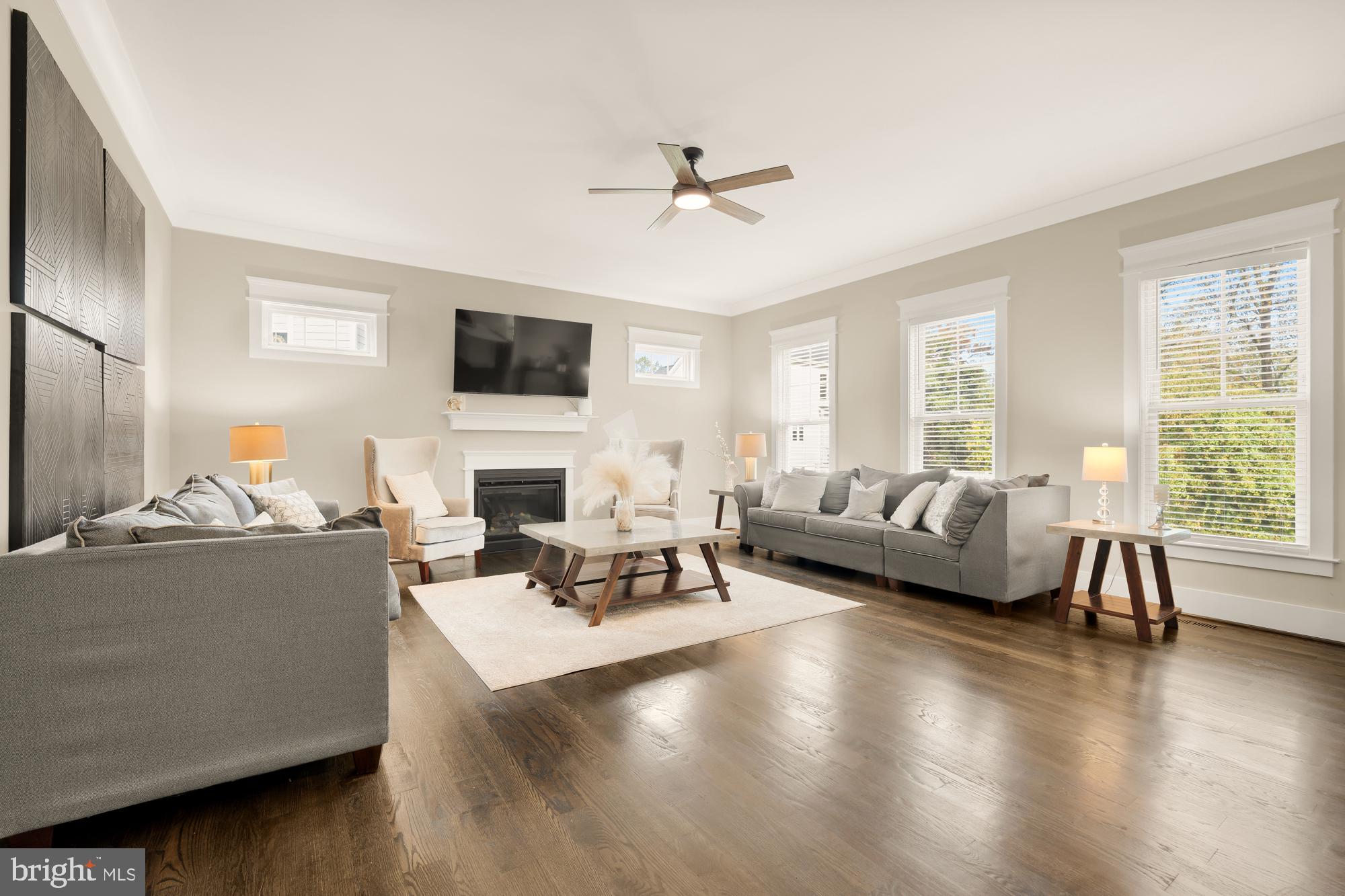 FAIRFAX ACRES - Residential