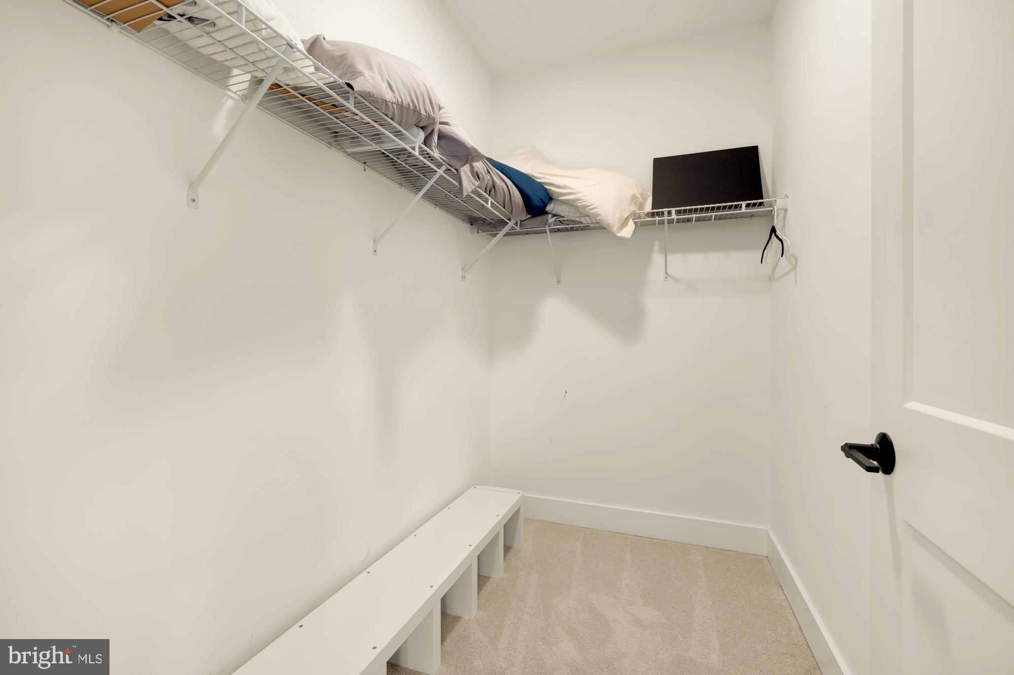 FAIRFAX ACRES - Residential