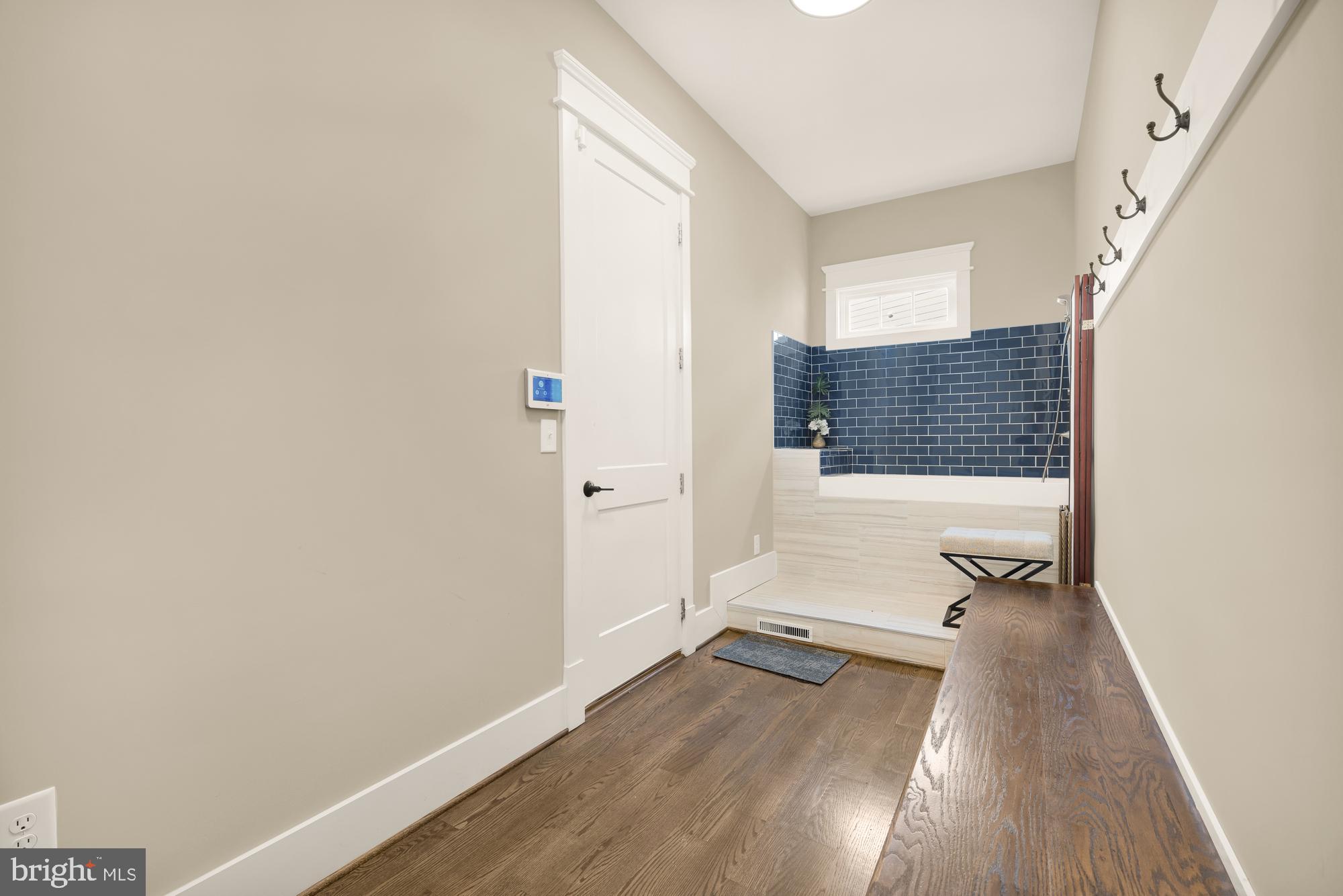 FAIRFAX ACRES - Residential