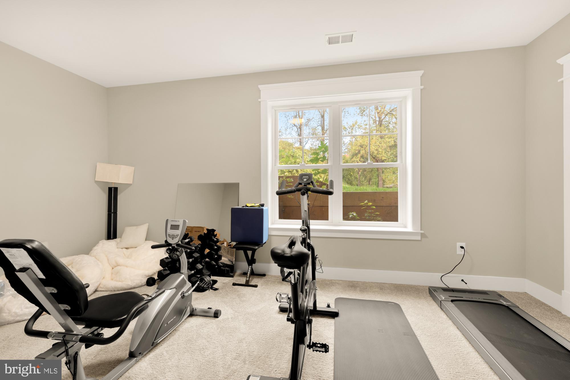 FAIRFAX ACRES - Residential