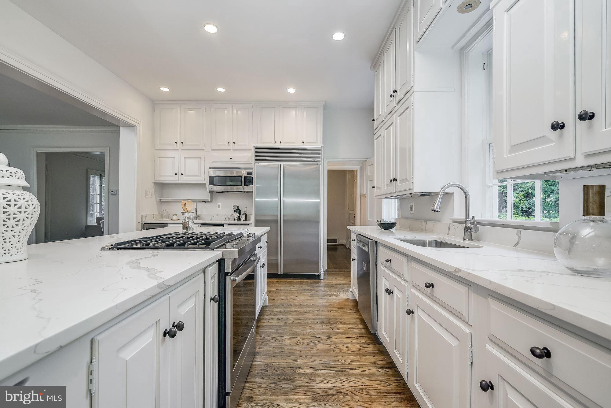 FOXHALL - Residential