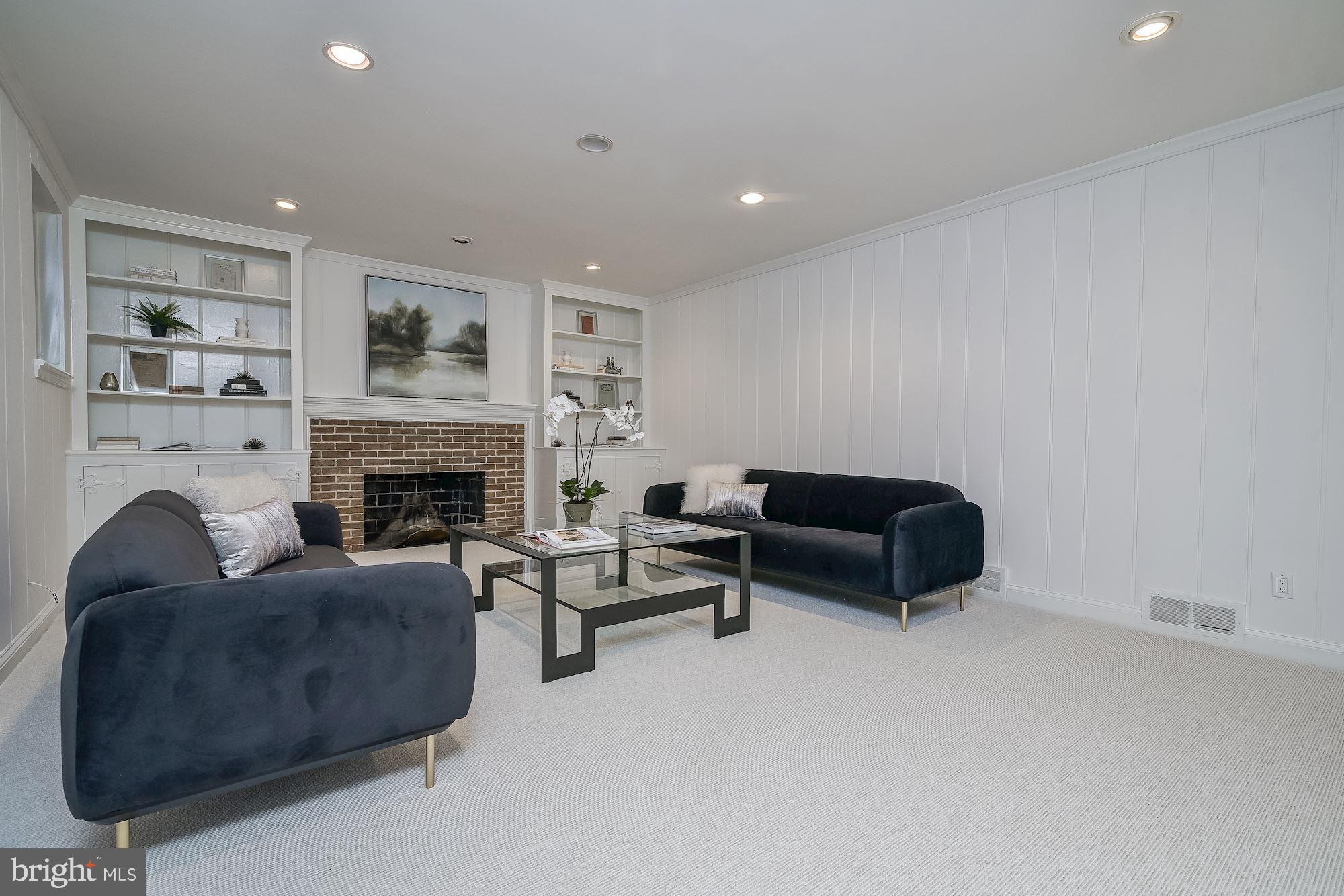 FOXHALL - Residential