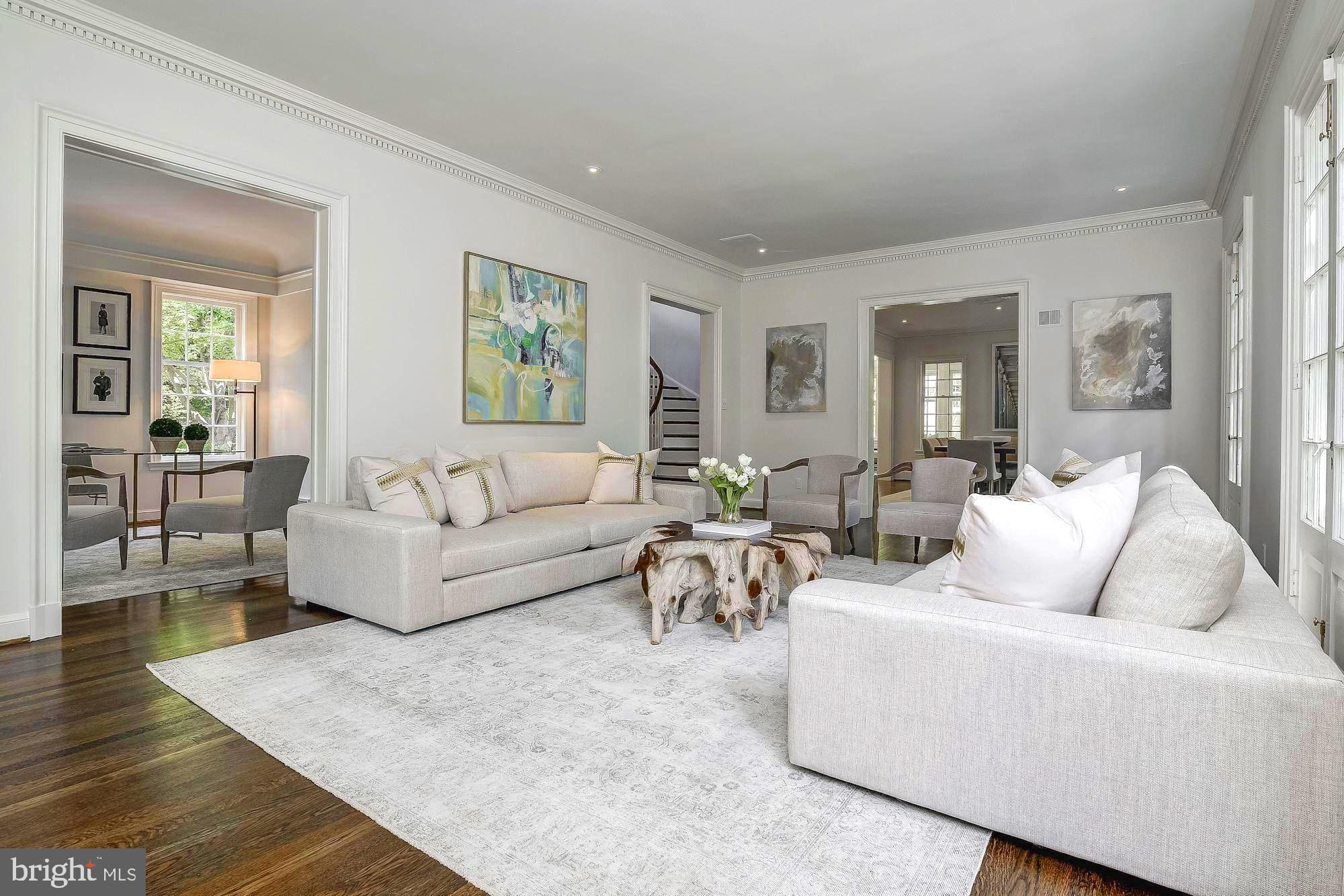 FOXHALL - Residential