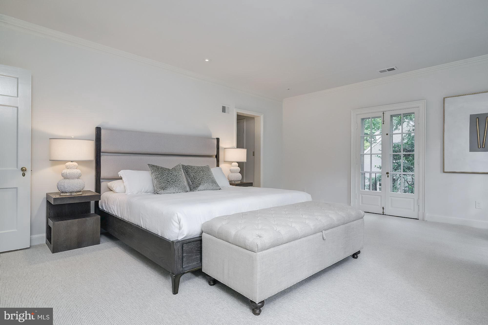 FOXHALL - Residential