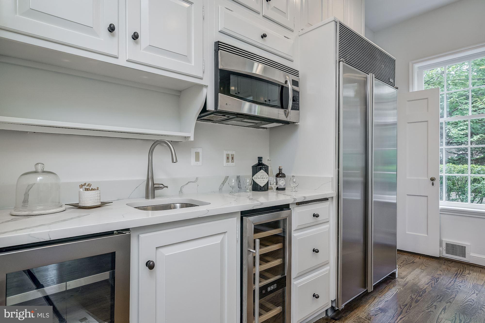 FOXHALL - Residential