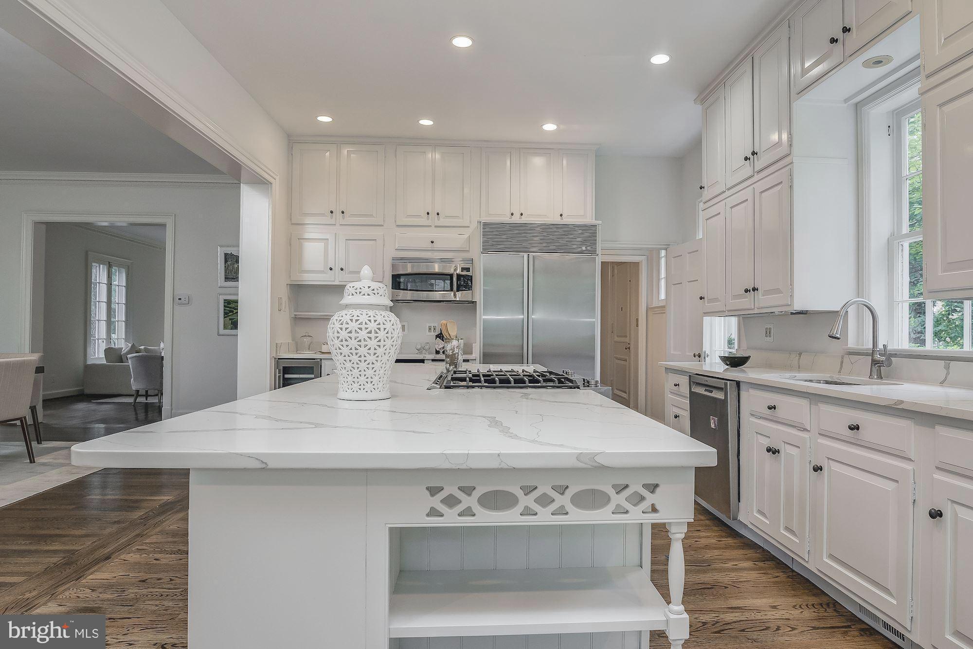 FOXHALL - Residential