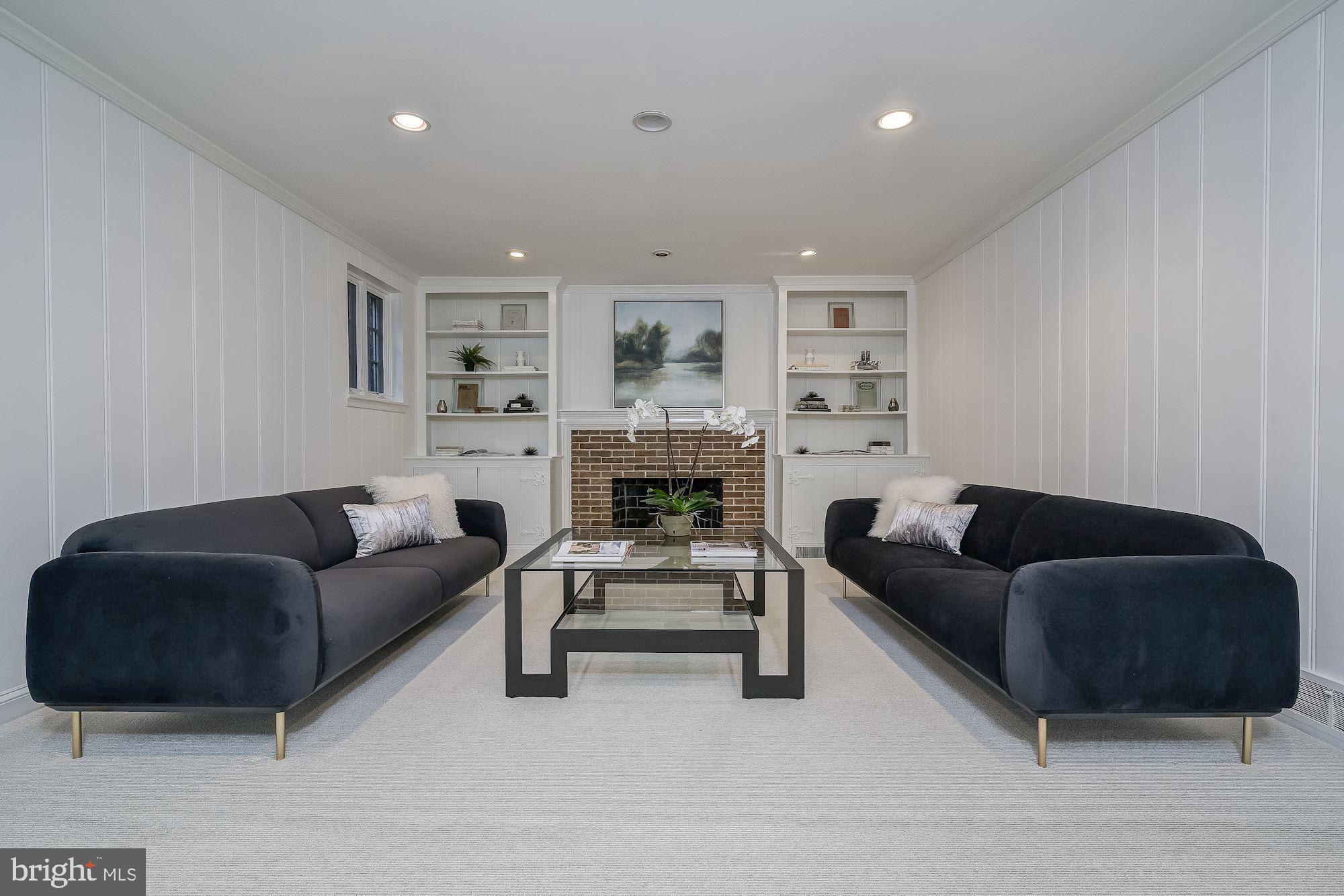 FOXHALL - Residential