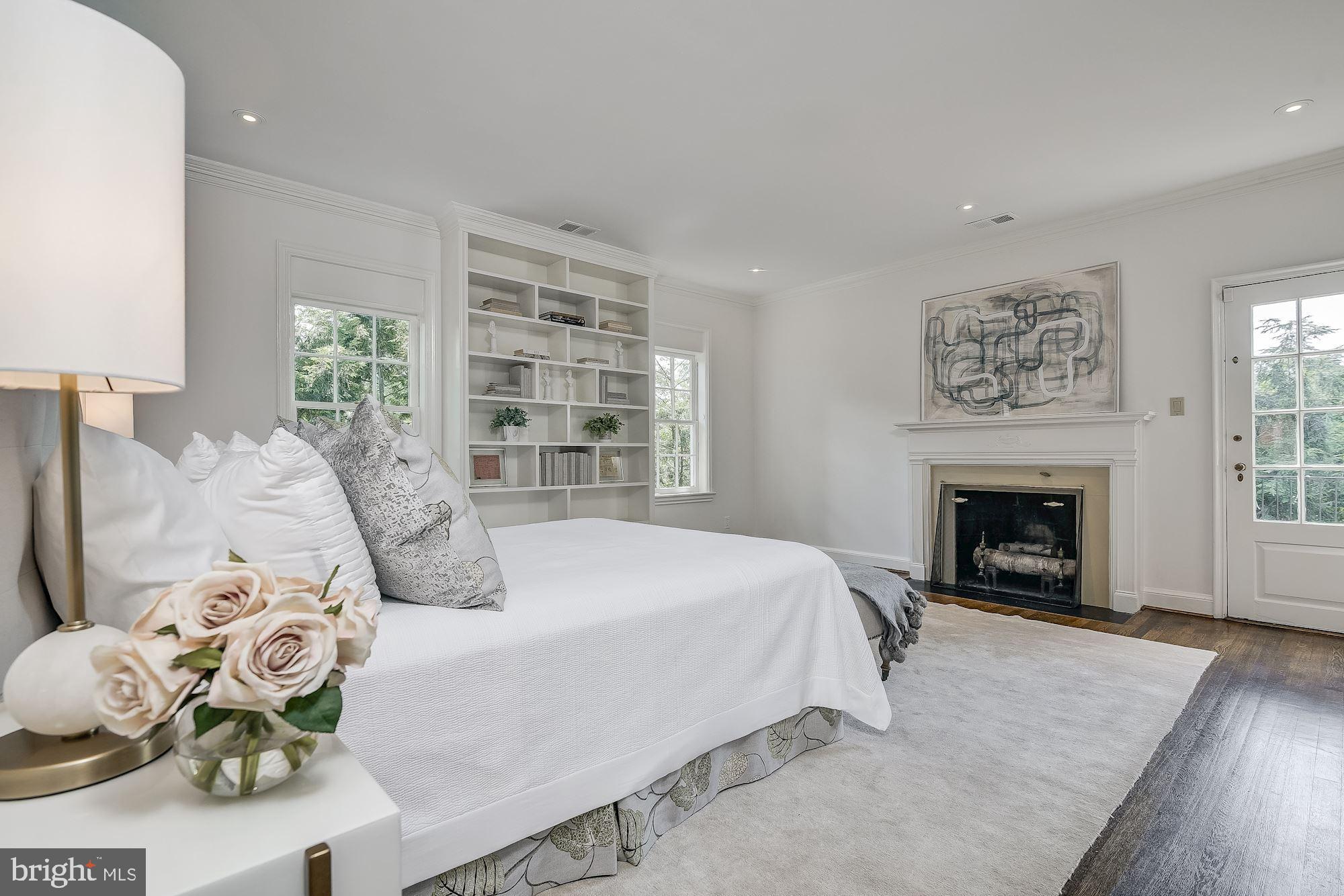 FOXHALL - Residential