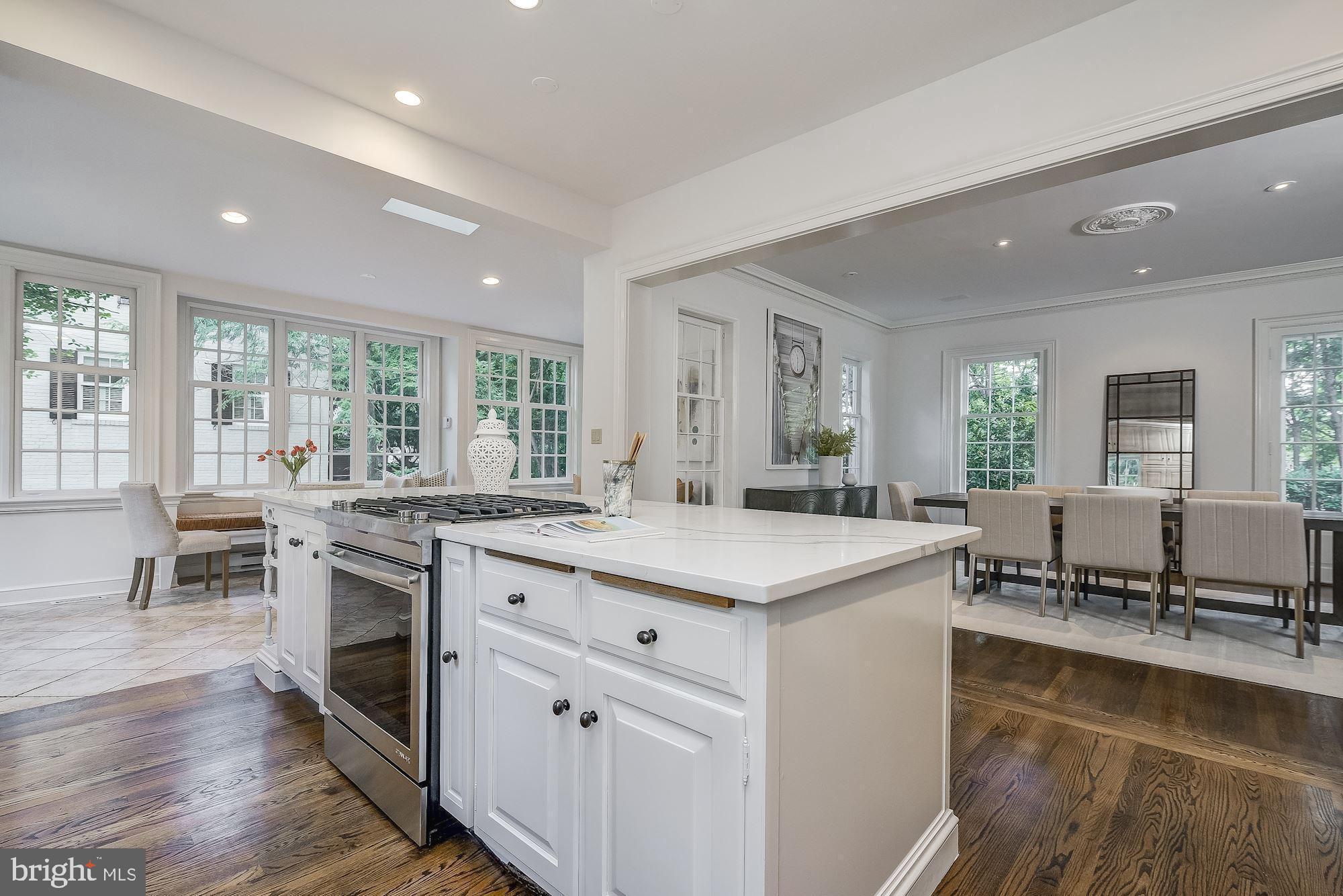 FOXHALL - Residential