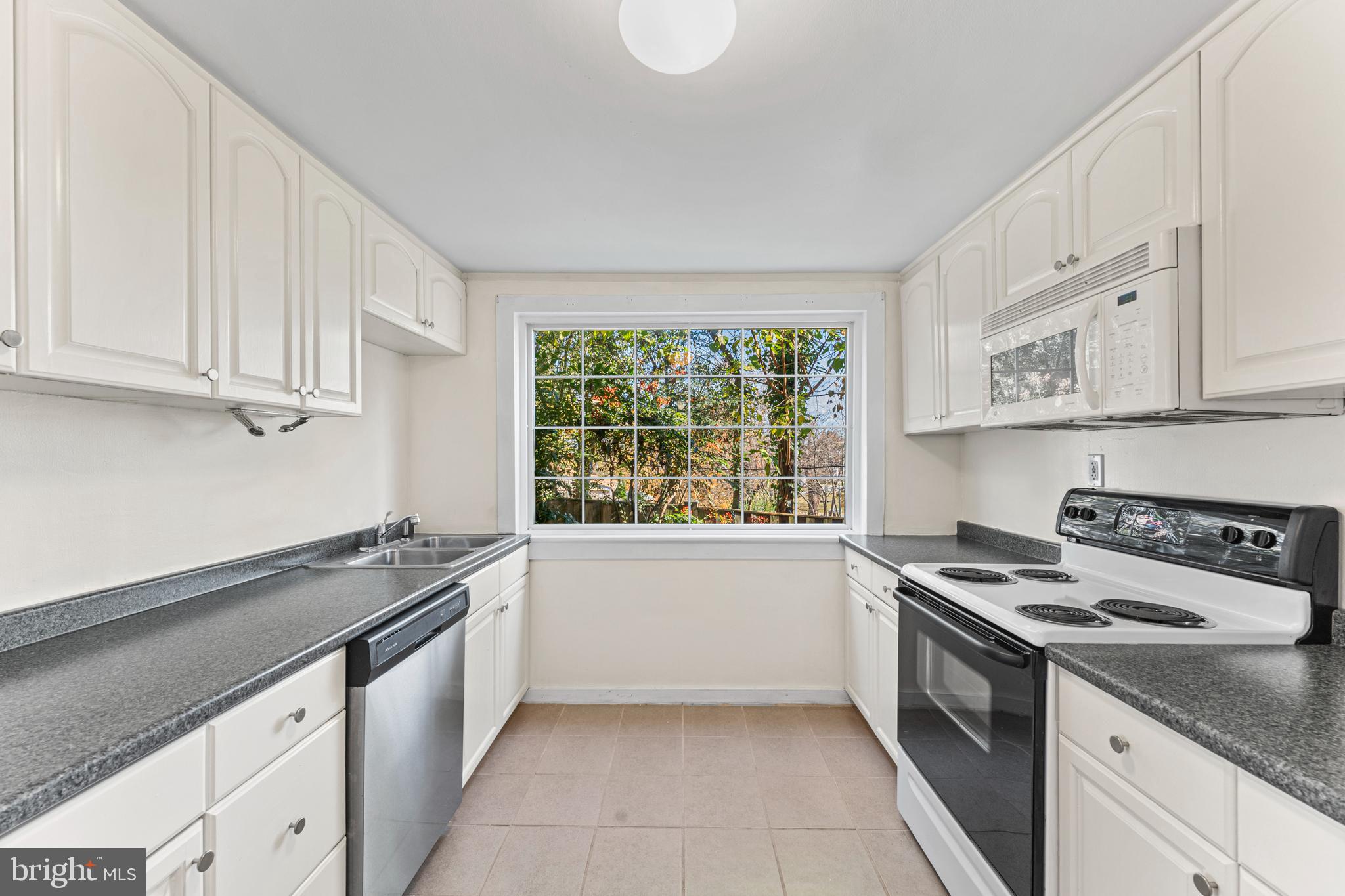 ALLIE FLETCHER SD - Residential Lease