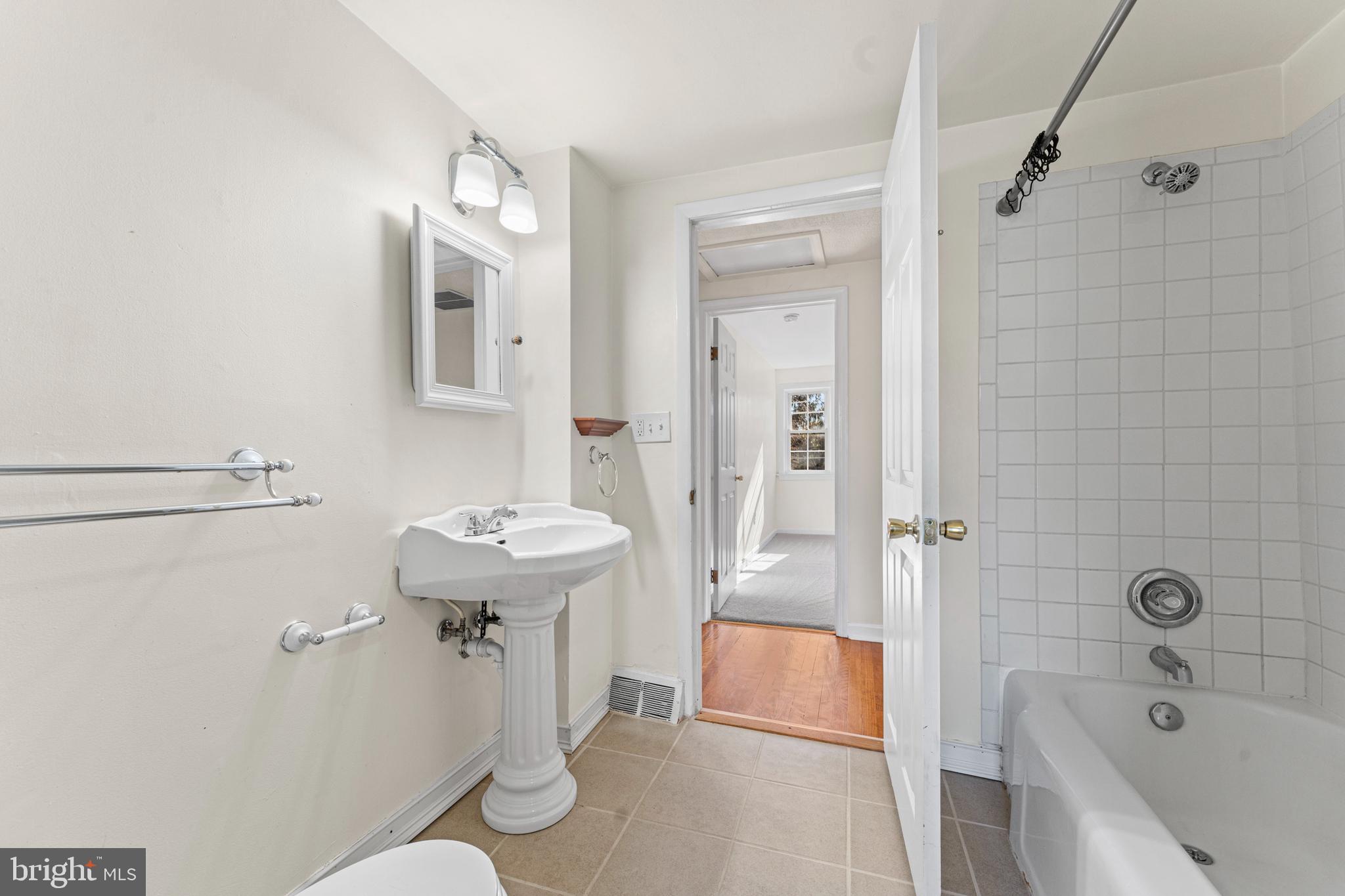 ALLIE FLETCHER SD - Residential Lease