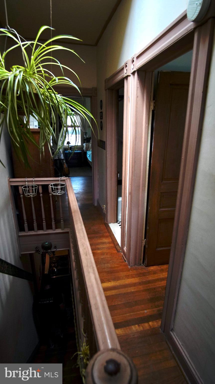 ELWOOD PARK - Residential