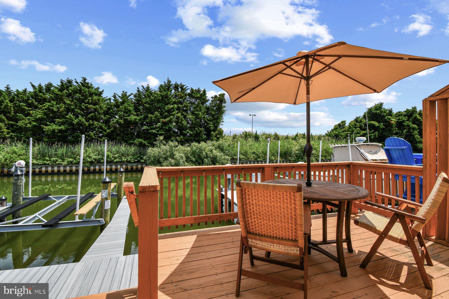 BAYSHORE ESTATES - Residential