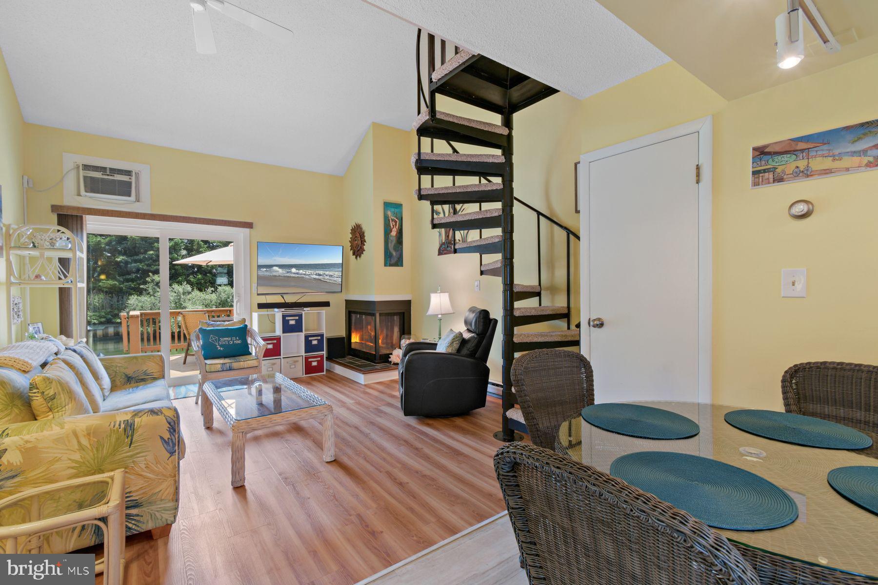 BAYSHORE ESTATES - Residential