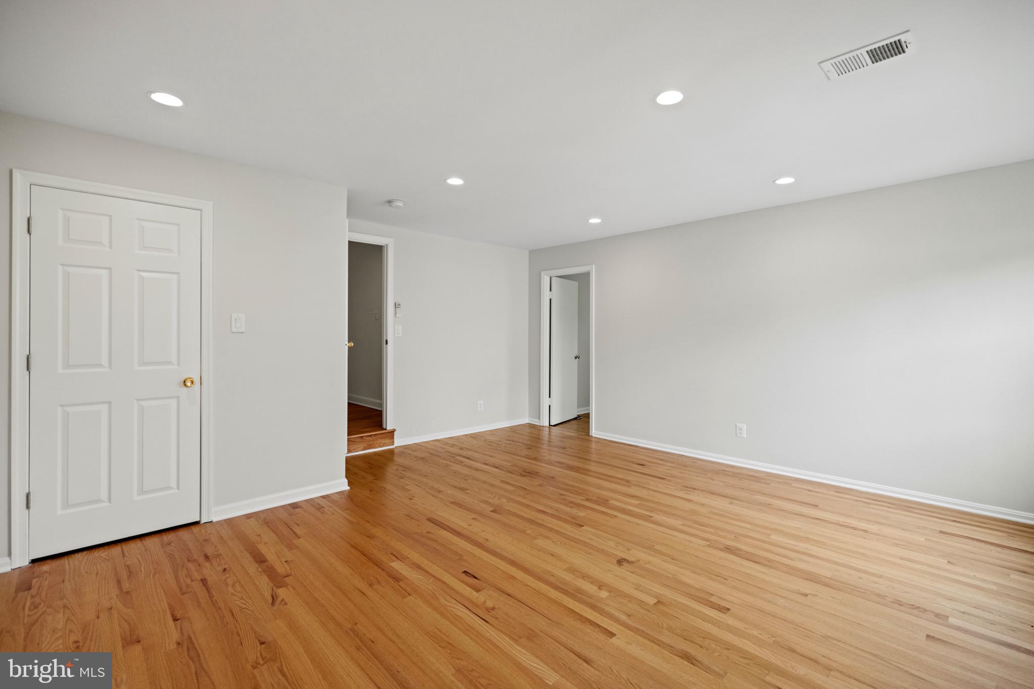 MAPLEWOOD MANOR - Residential